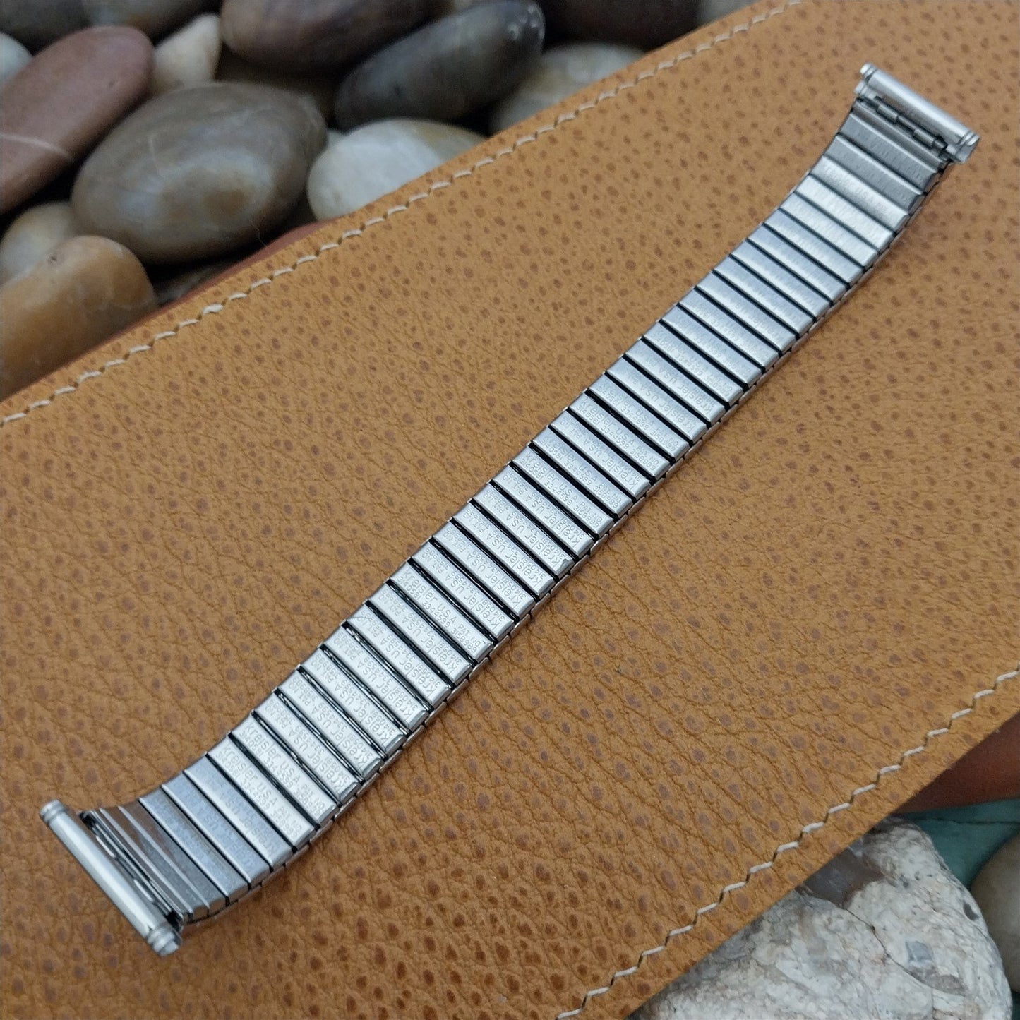 19mm 18mm Kreisler USA Made Stainless Steel DuraFlex 60s nos Vintage Watch Band