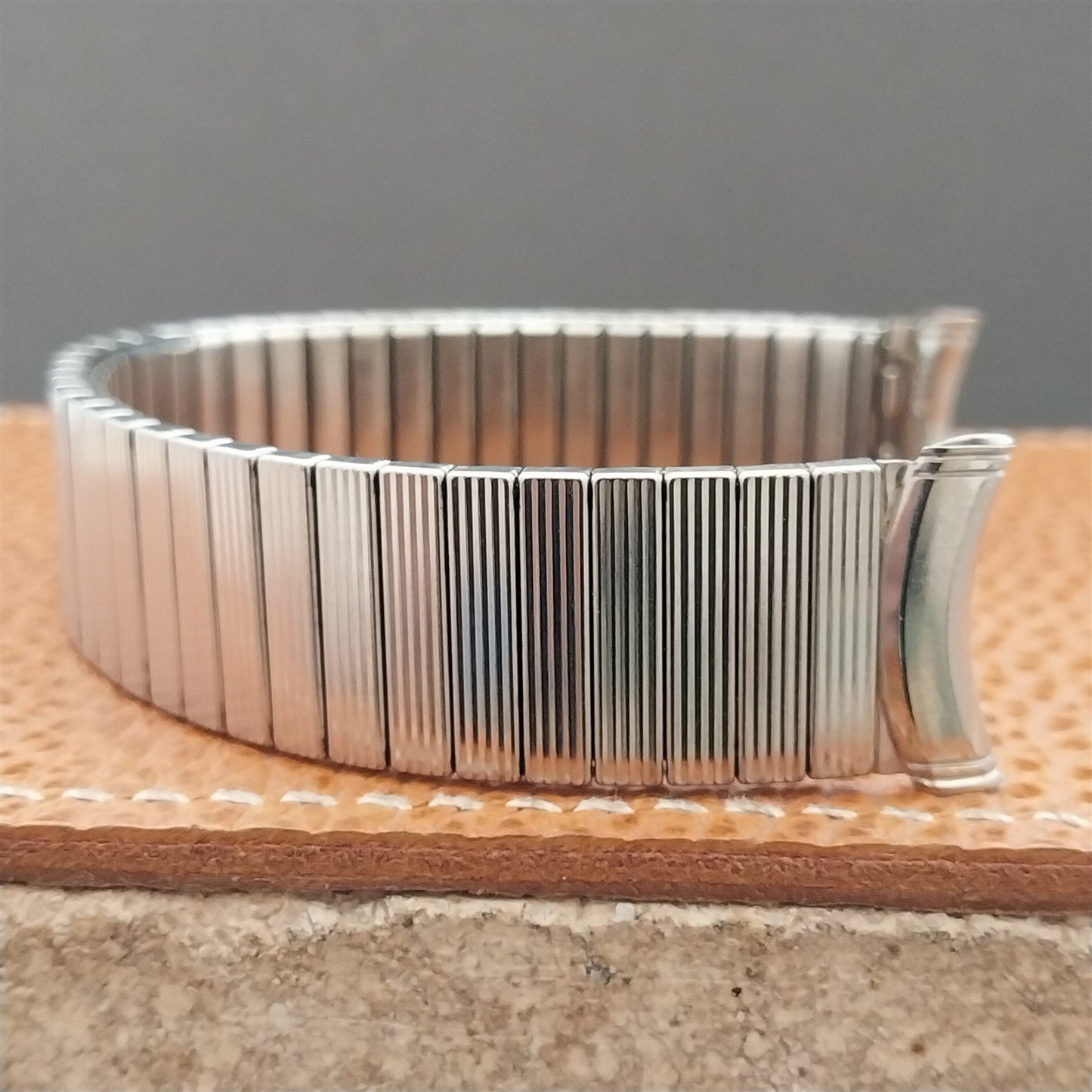 Vintage 17mm 18mm 19mm Kreisler Stainless Classic Stretch Unused Watch Band