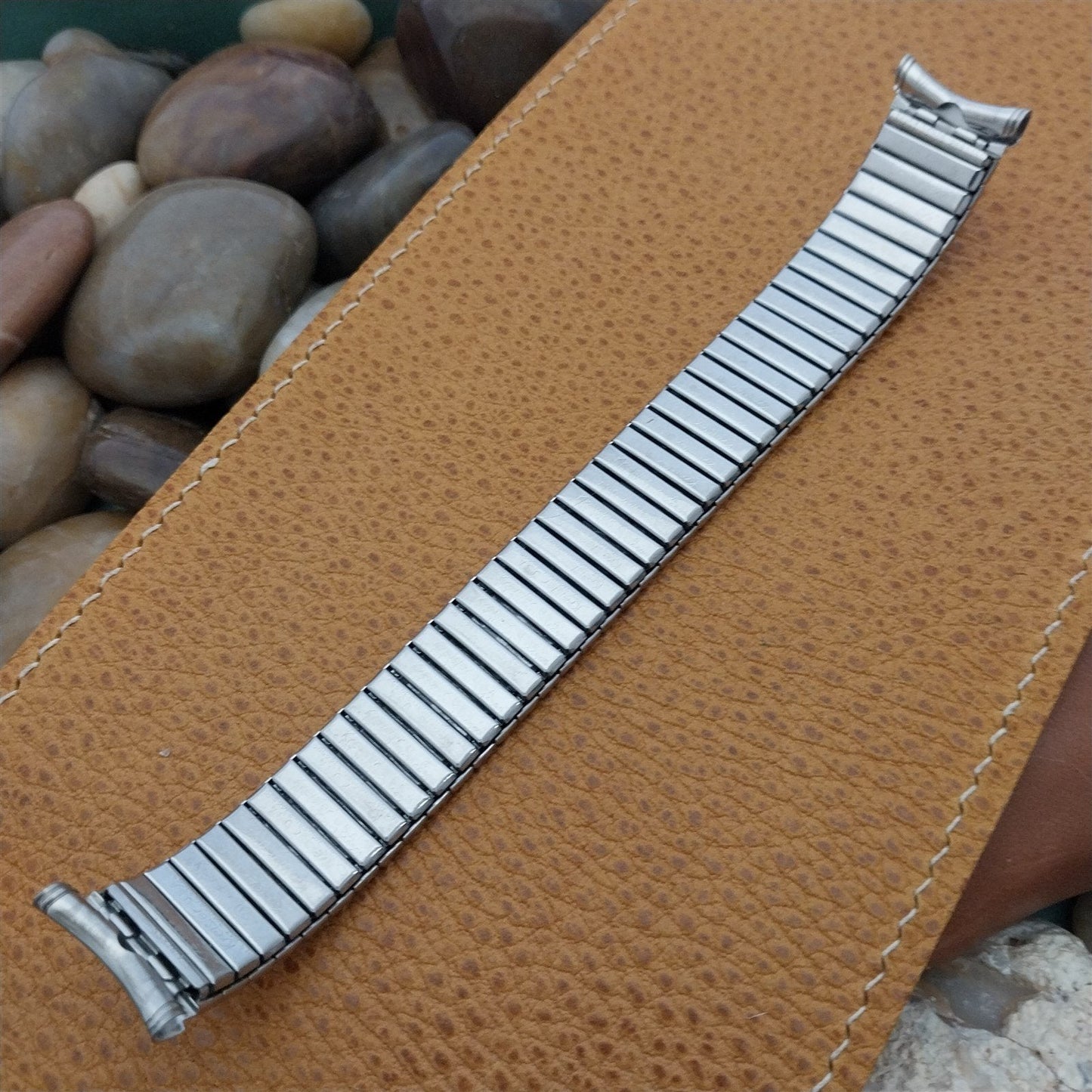 19mm 18mm Kreisler Stainless Steel Long DuraFlex 1960s Vintage Watch Band nos