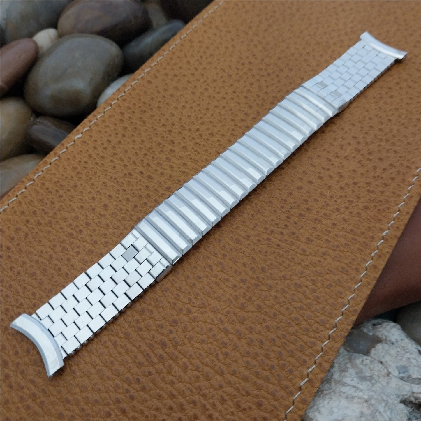 10K White Gold-Filled Kreisler Long Brick Link nos 1950s Vintage Watch Band