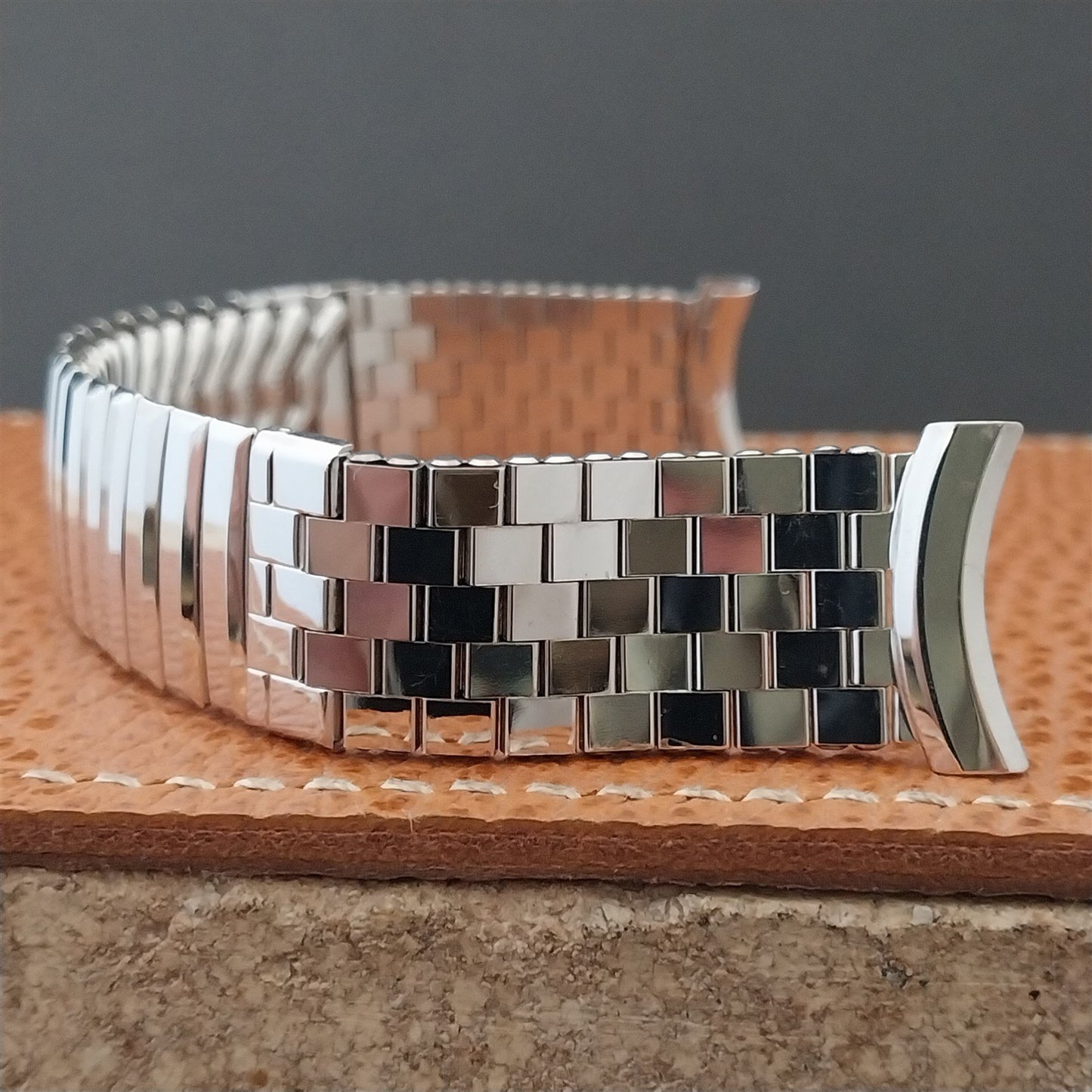 Vintage 19mm 18mm 17mm White Gold-Filled Kreisler Long Classic 1950s Watch Band