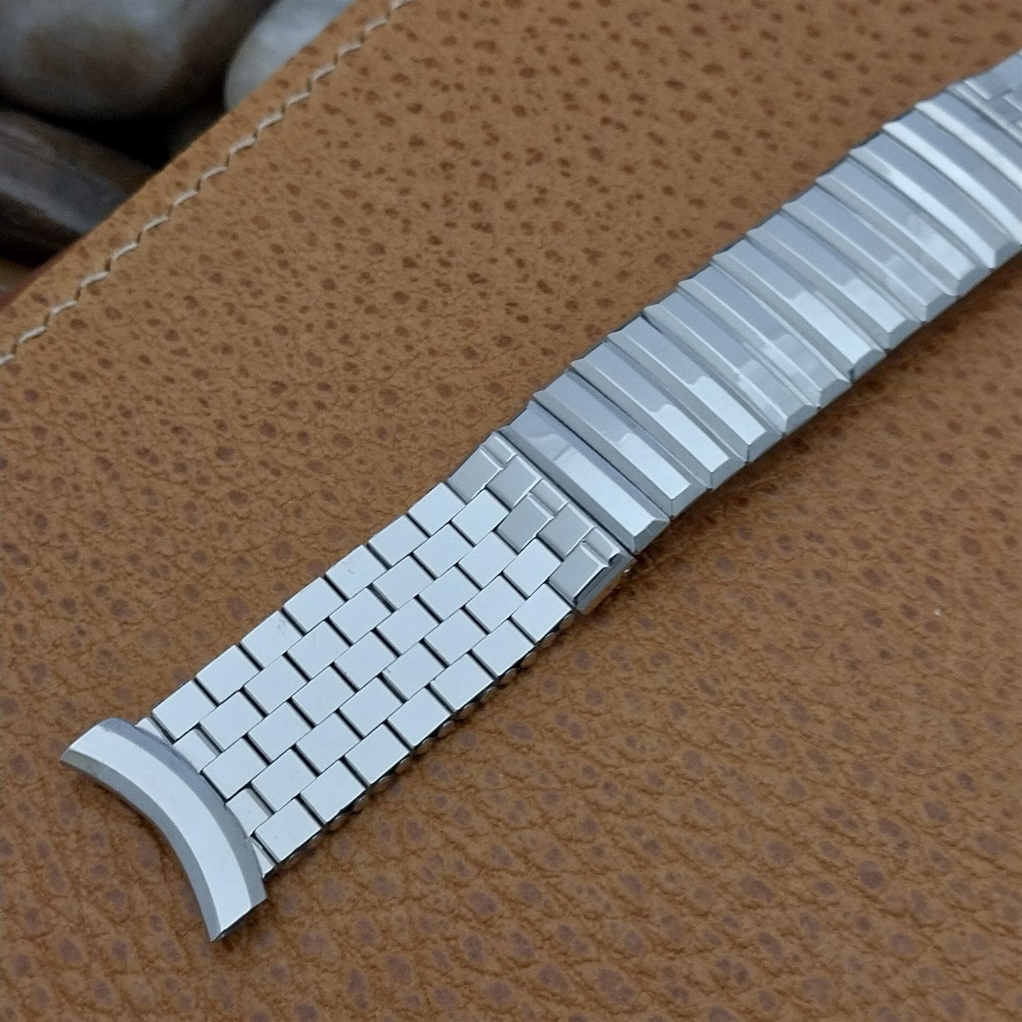 19mm 18mm White Gold-Filled Kreisler Short Brick Link 1950s Vintage Watch Band