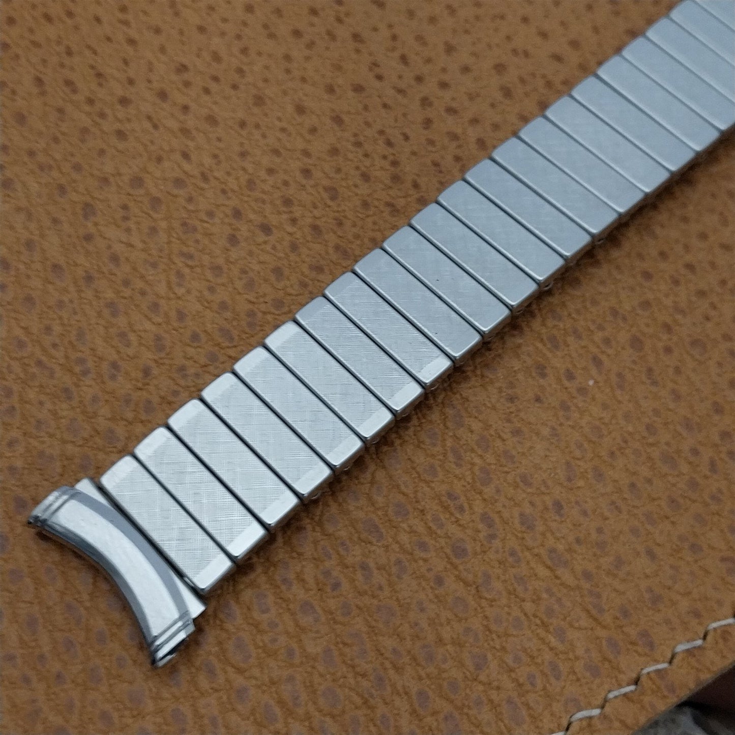 16mm 18mm 19mm Kreisler USA Stainless Steel nos 1950s Vintage Watch Band