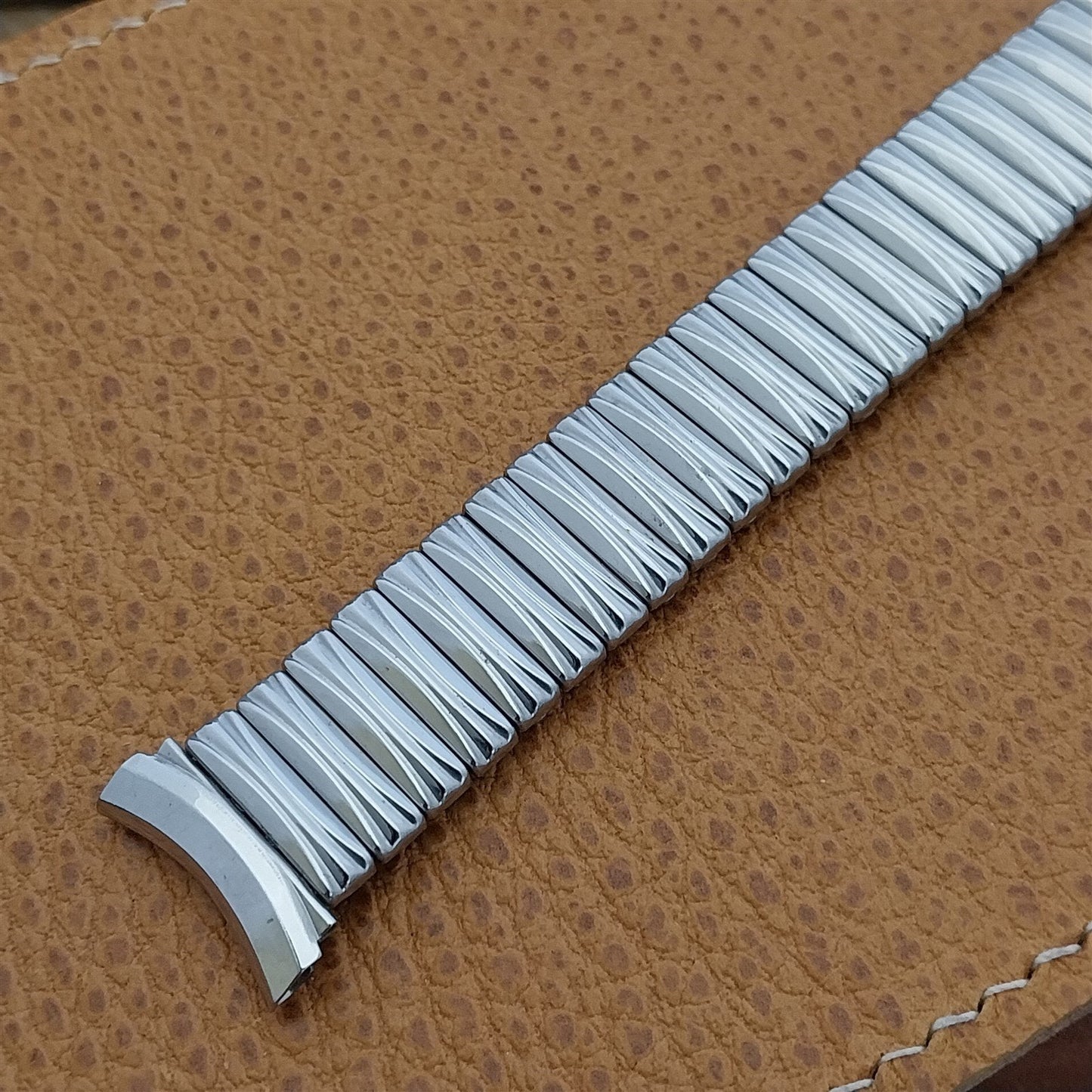 19mm 18mm Kreisler Short Stainless Steel Expansion nos 1960s Vintage Watch Band