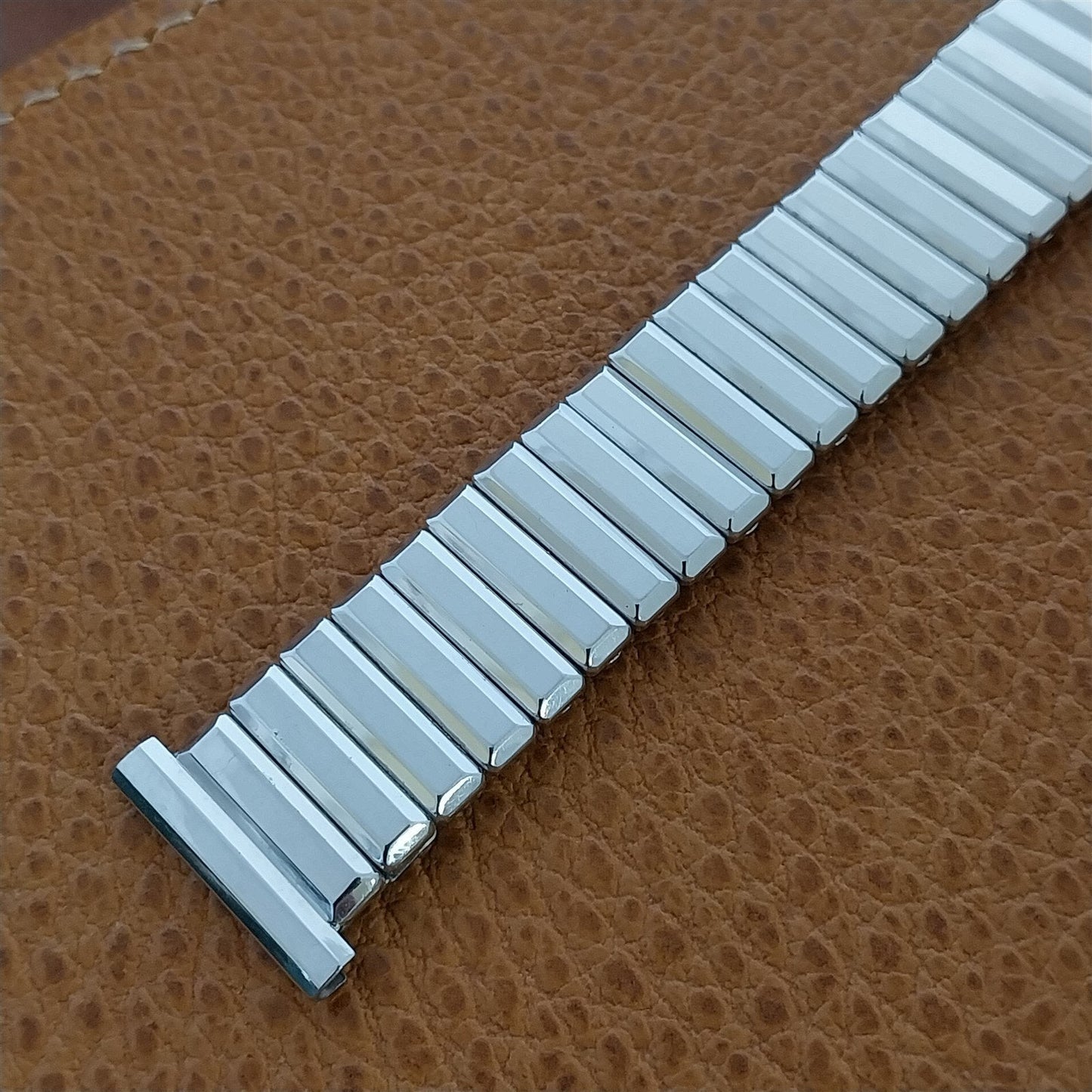 Kreisler 19mm 18mm 16mm White Gold-Filled Short Unused 1950s Vintage Watch Band