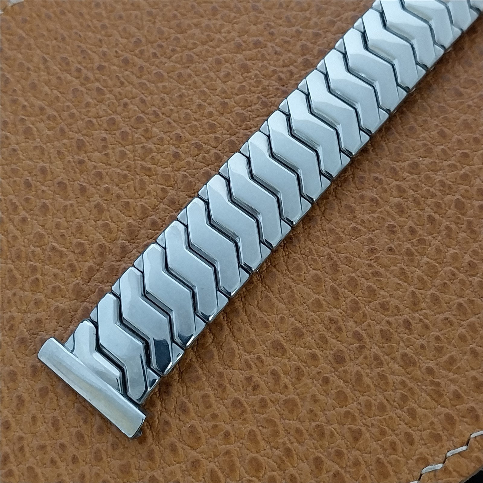 19mm Kreisler USA Stainless Steel Short nos 1960s Vintage Watch Band 18mm 16mm