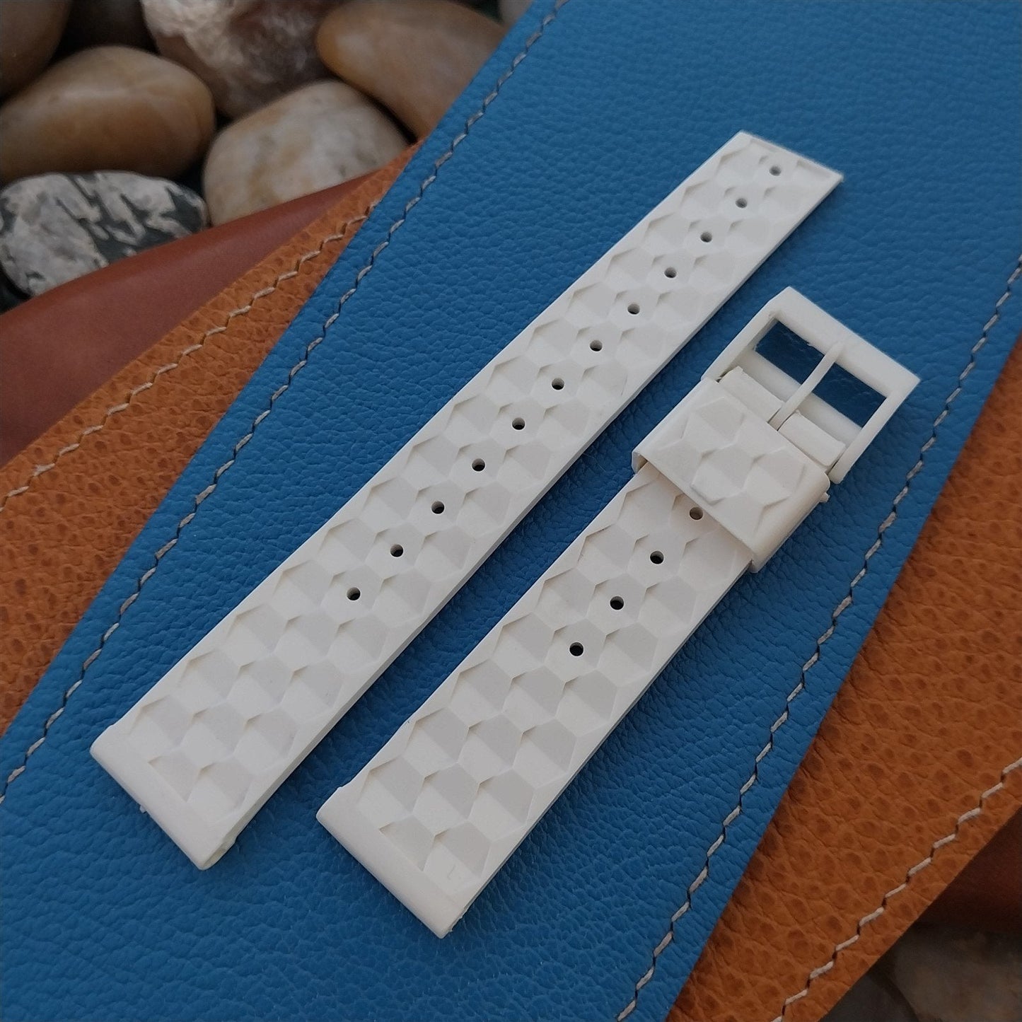 18mm Waffle Skindiver White nos 1960s Vintage Dive Watch Band