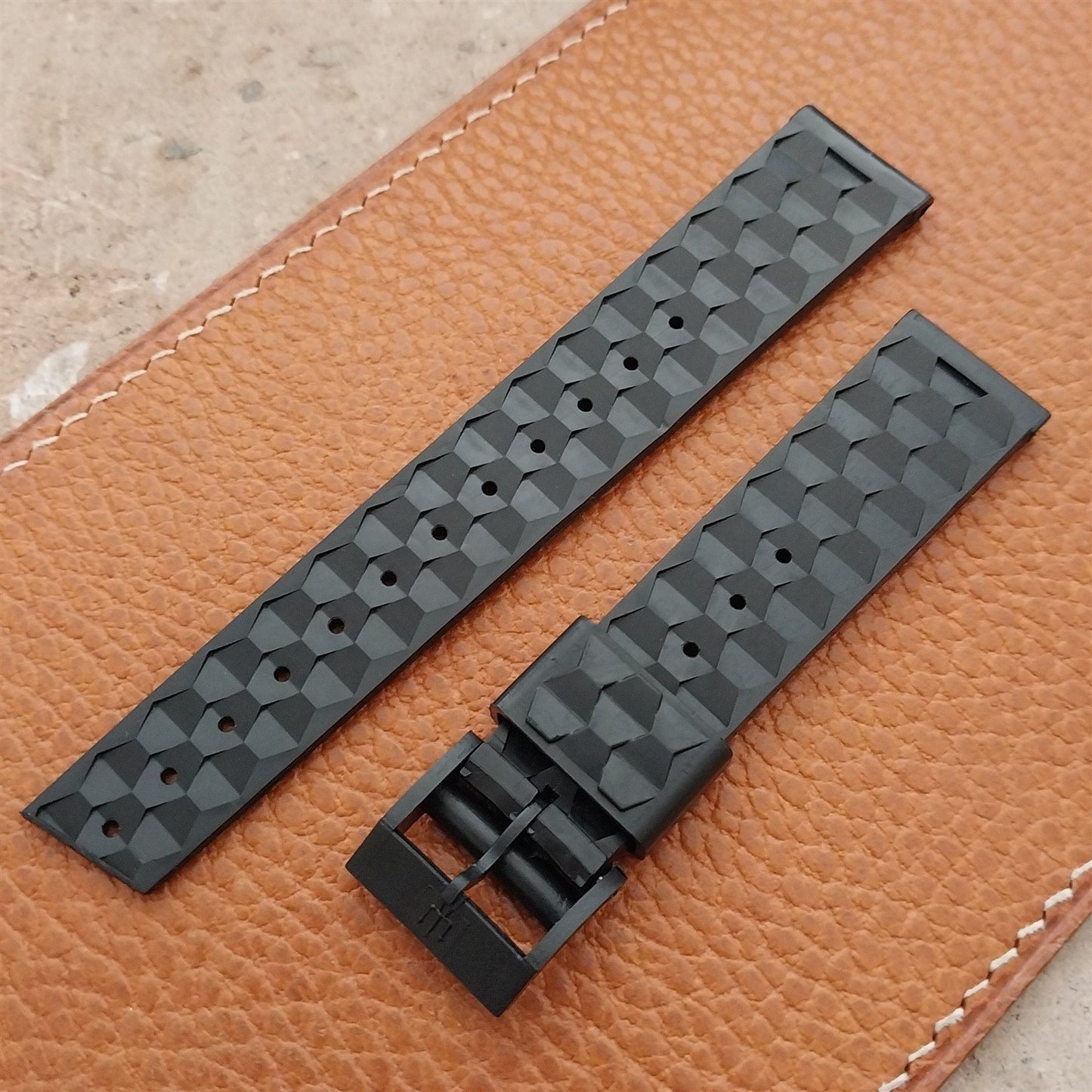 18mm Skindiver Black Sea Horse Trident Diver 1960s Unused Vintage Watch Strap
