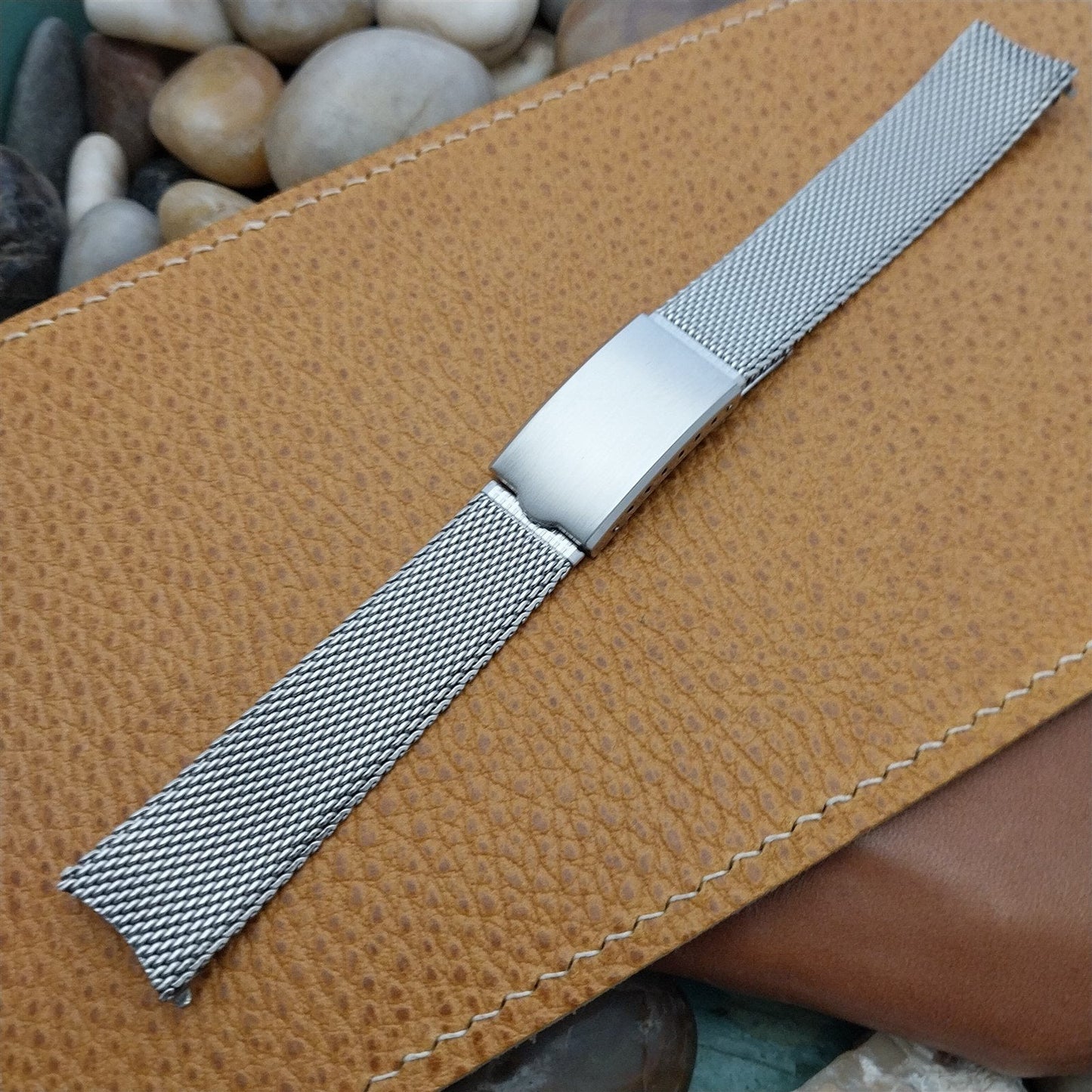 17.2mm Stainless Steel Mesh Classic nos 1960s Vintage Watch Band