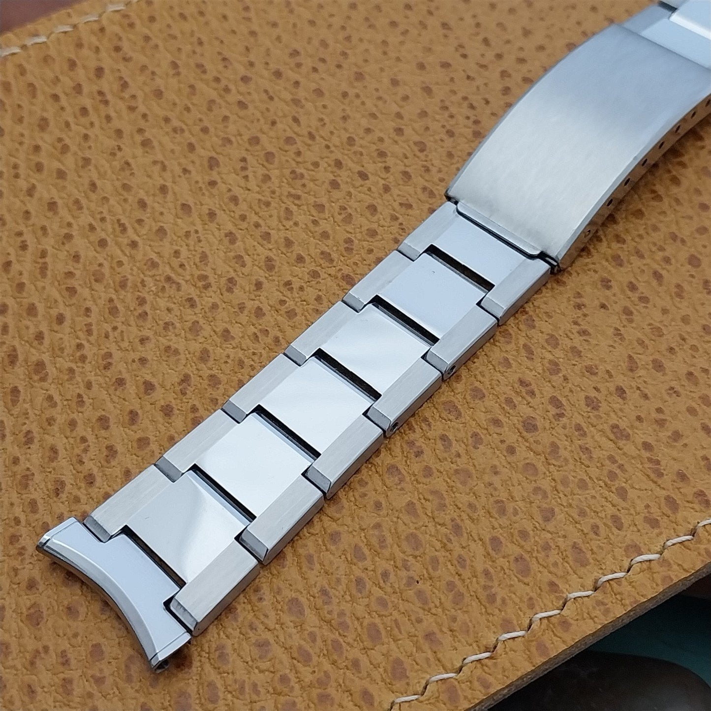 19mm 18mm Bulova Solid-Link Stainless Steel Unused nos 1970s Vintage Watch Band