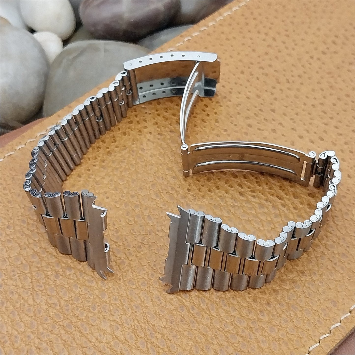 28mm Stainless Steel Bear Unused lcd led Vintage Watch Band What Does it Fit??