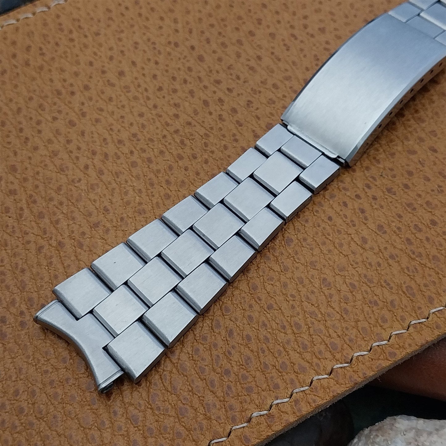 Vintage 19mm Flared Stainless Steel Kreisler Stelux Unused Classic Watch Band
