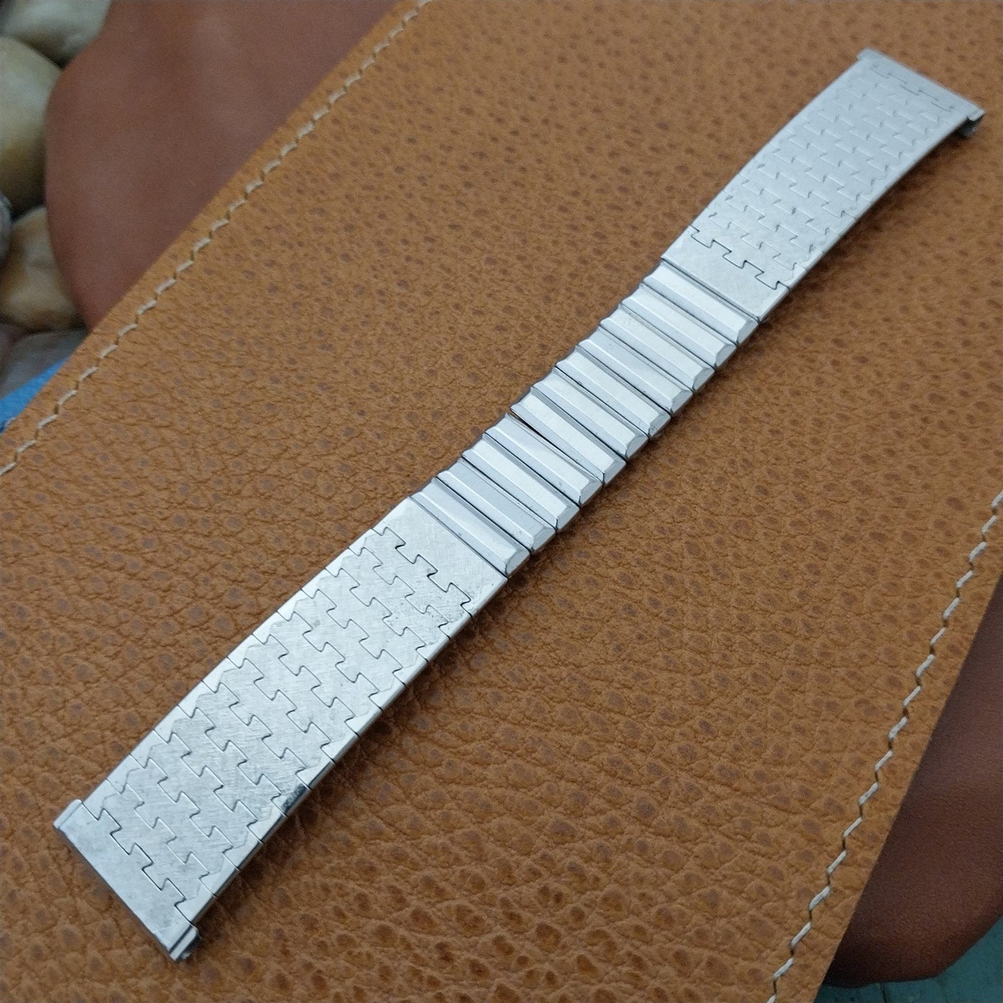 17.2mm Kreisler White Gold-Filled Unused Classic mcm 1960s Vintage Watch Band