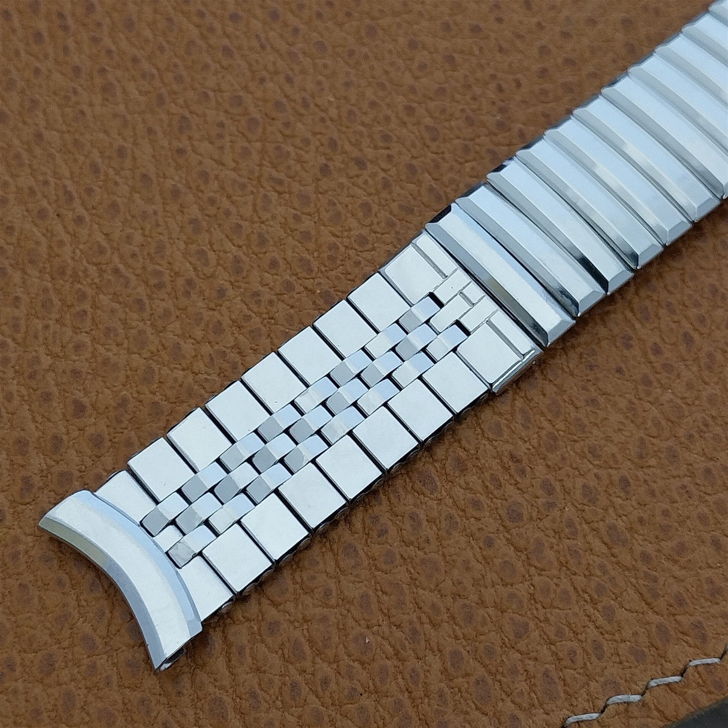 10K White Gold-Filled Kreisler 17.2mm Brick Link nos Vintage Watch Band