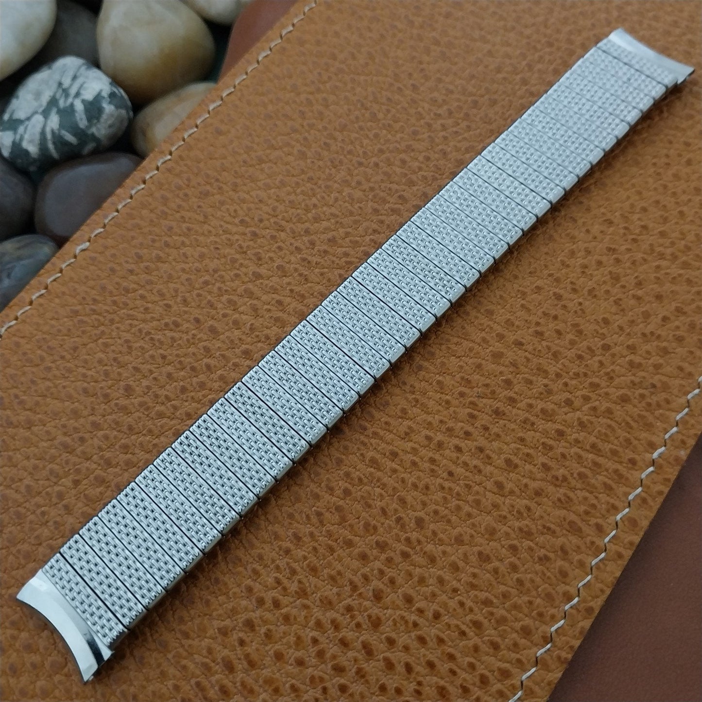 17.2mm Kreisler USA Stainless Steel nos 1970s Vintage Watch Band 11/16"