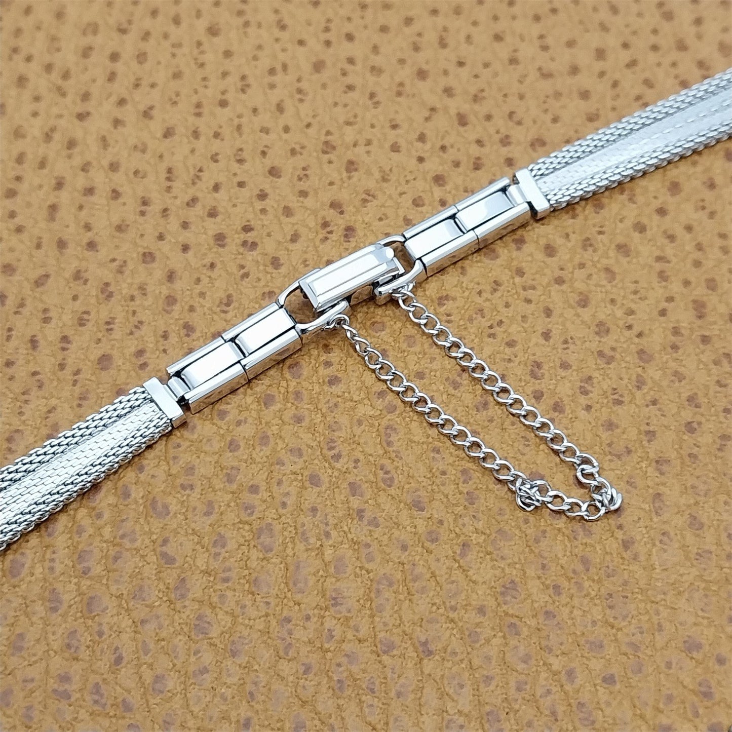 Vintage White Gold-Filled Mesh Cocktail Watch Bracelet nos 1960s-1970s Speidel