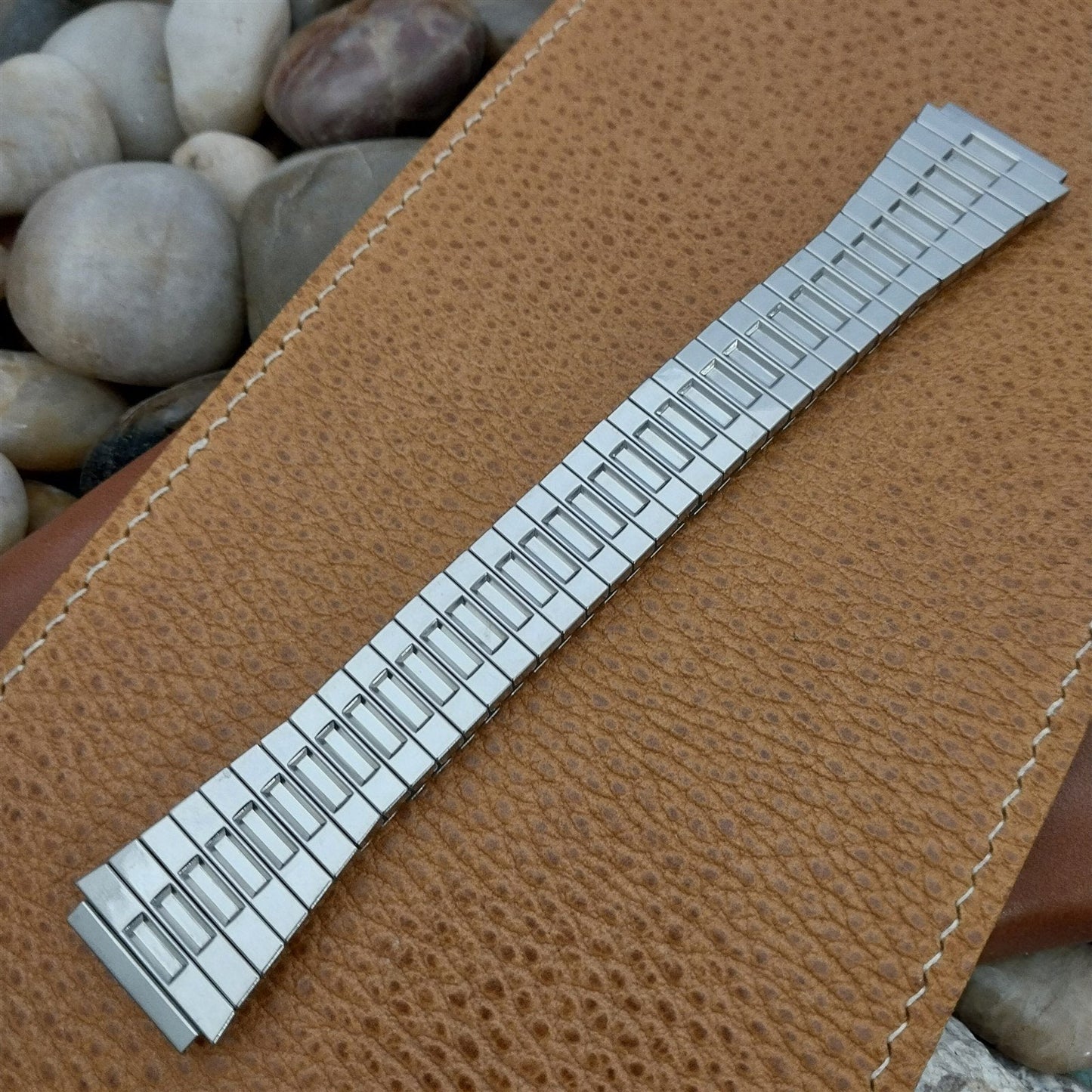 19mm Stainless Steel Flared Stretch Expansion Unused nos Vintage Watch Band
