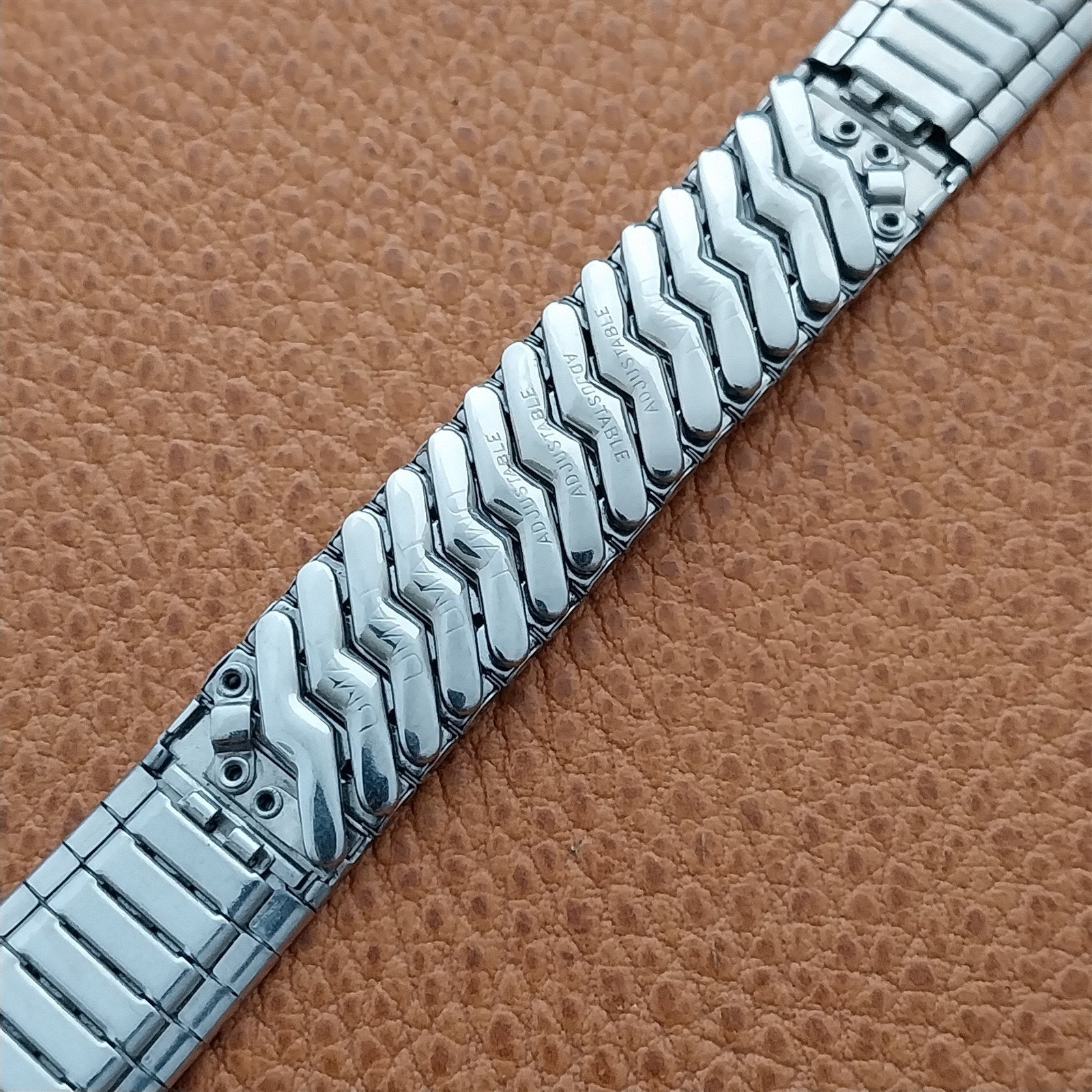 11/16" 17.2mm Umat Stainless Steel Classic Unused nos 1970s Vintage Watch Band