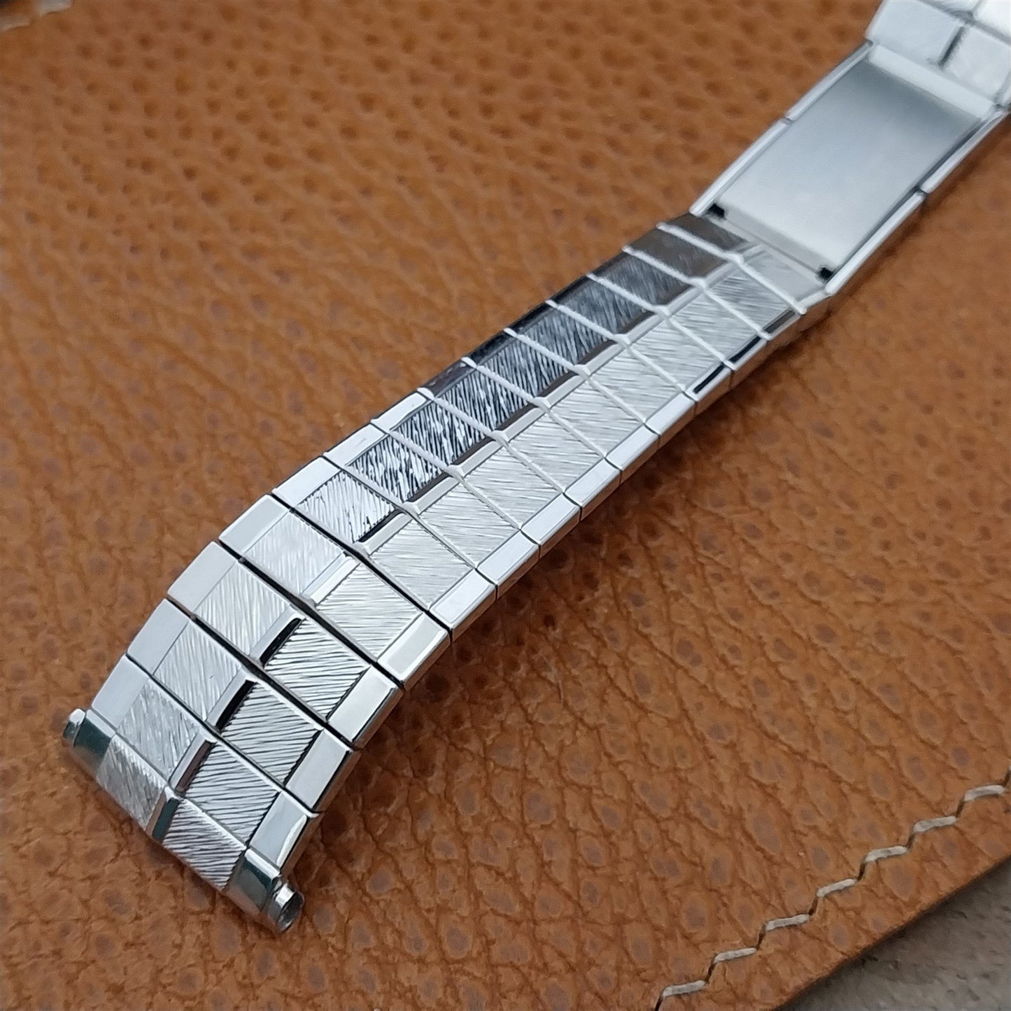 19mm 18mm White Gold-Filled Speidel USA 1970s Unused Vintage Watch Band