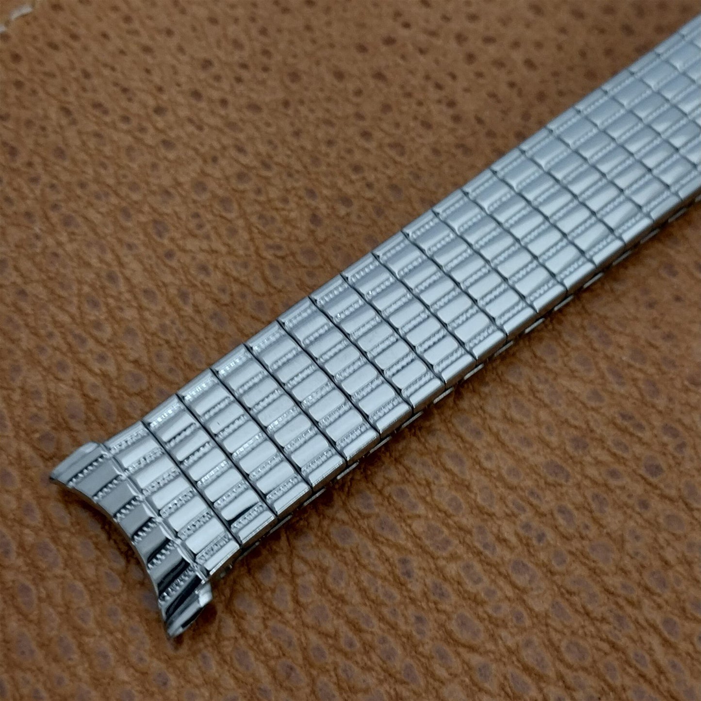 19mm 18mm Stainless Speidel Tribune Twistoflex Unused 1970s Vintage Watch Band