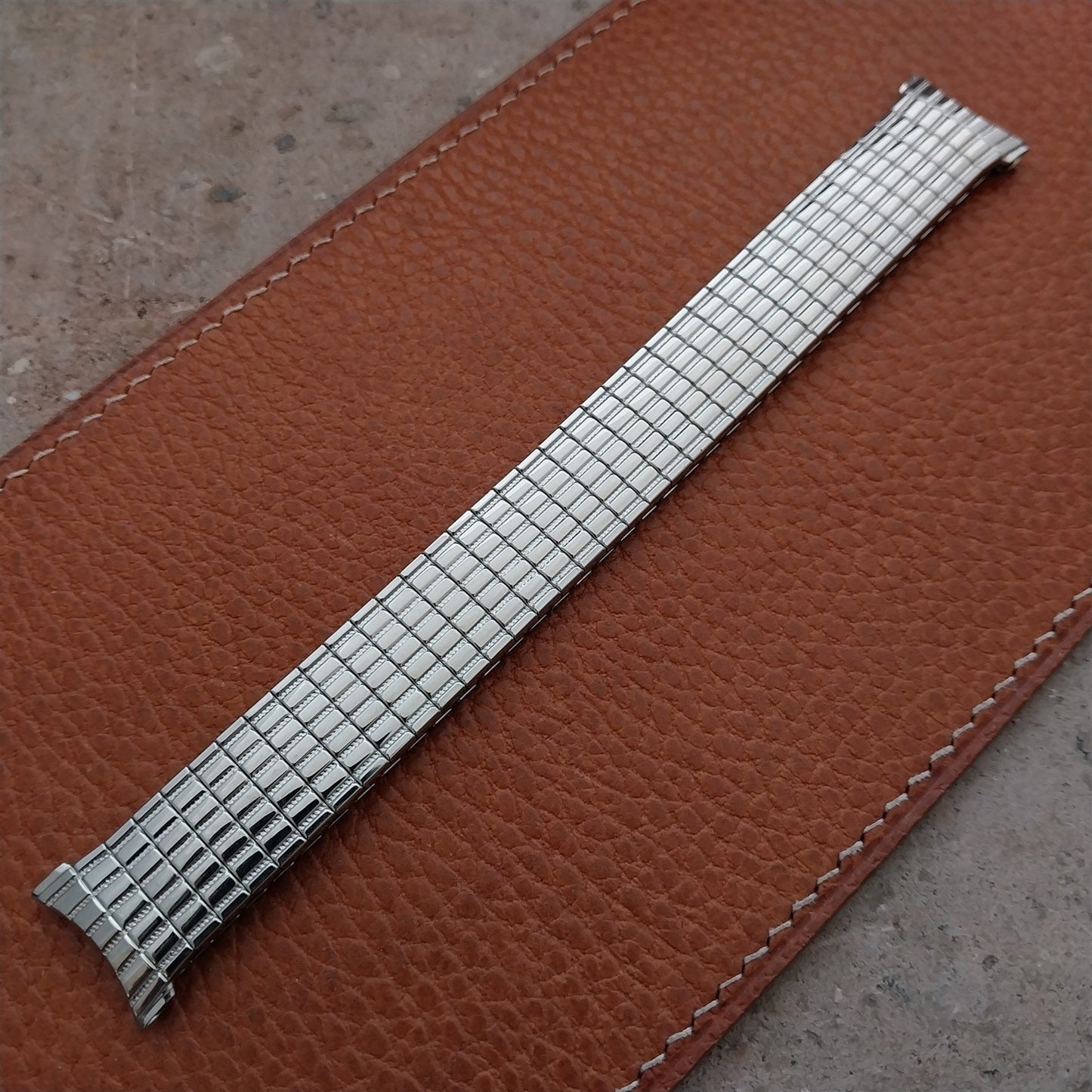 19mm 18mm Stainless Speidel Tribune Twistoflex Unused 1970s Vintage Watch Band