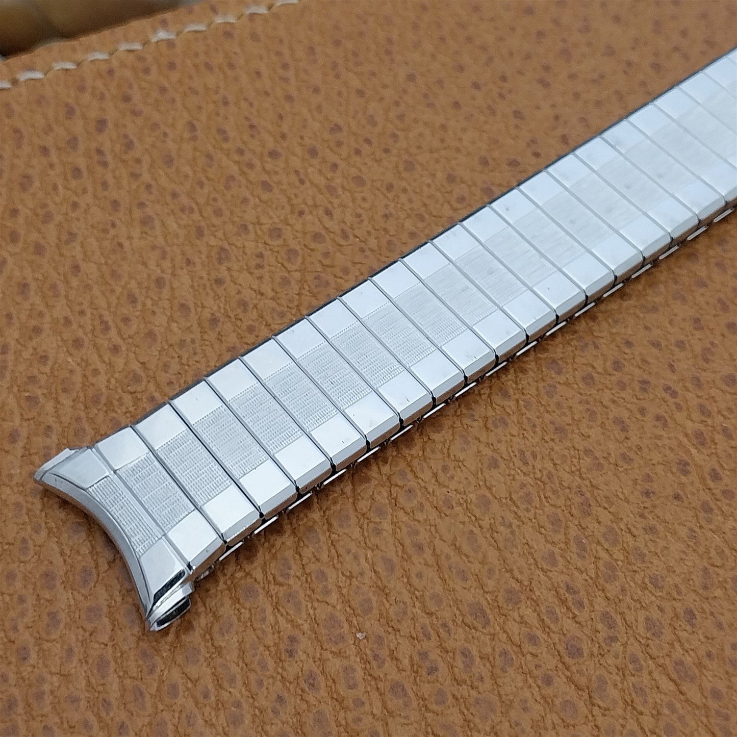 19mm 18mm Long White Gold-Filled 19mm Cobra Speidel nos 1970s Vintage Watch Band