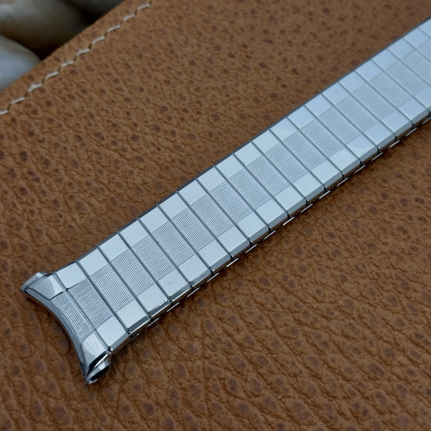 10K White Gold-Filled 19mm Cobra Speidel USA nos 1970s Vintage Watch Band