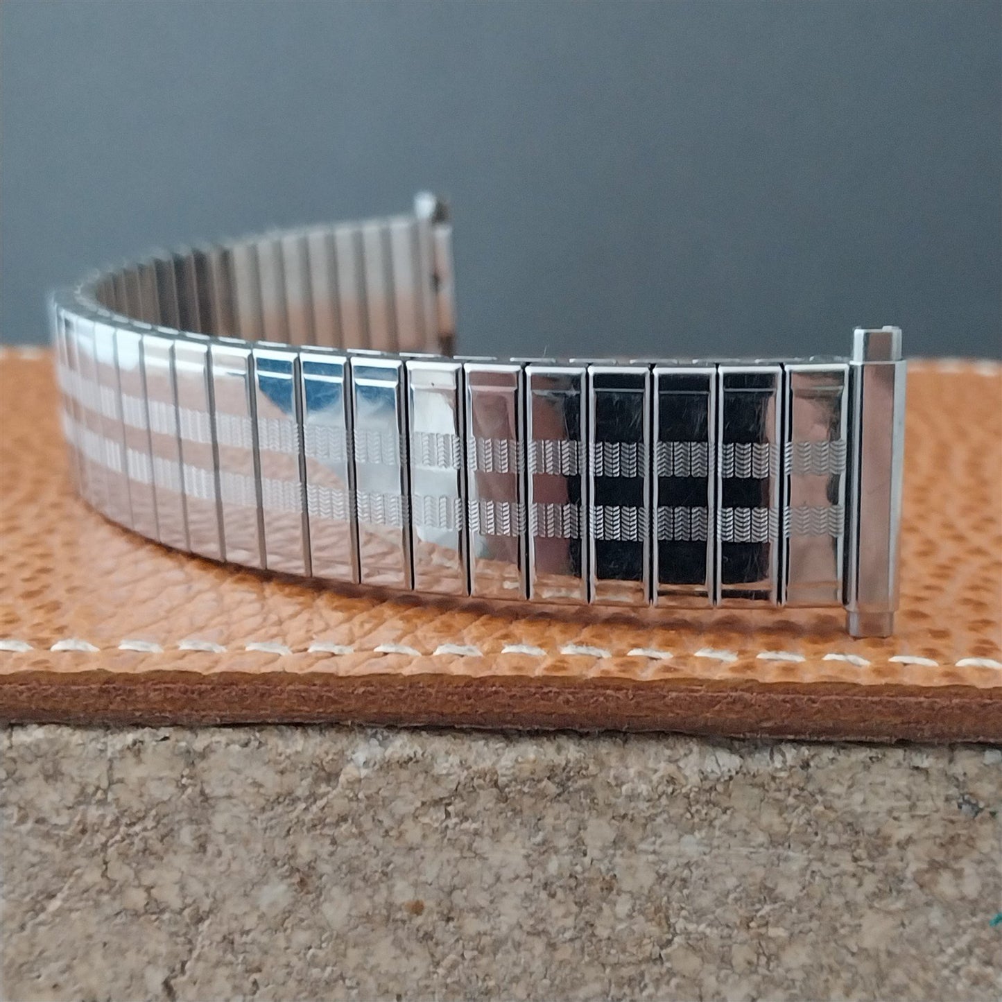 Speidel Stainless Steel 1970s 16mm 18mm 19mm Twist-o-flex nos Vintage Watch Band