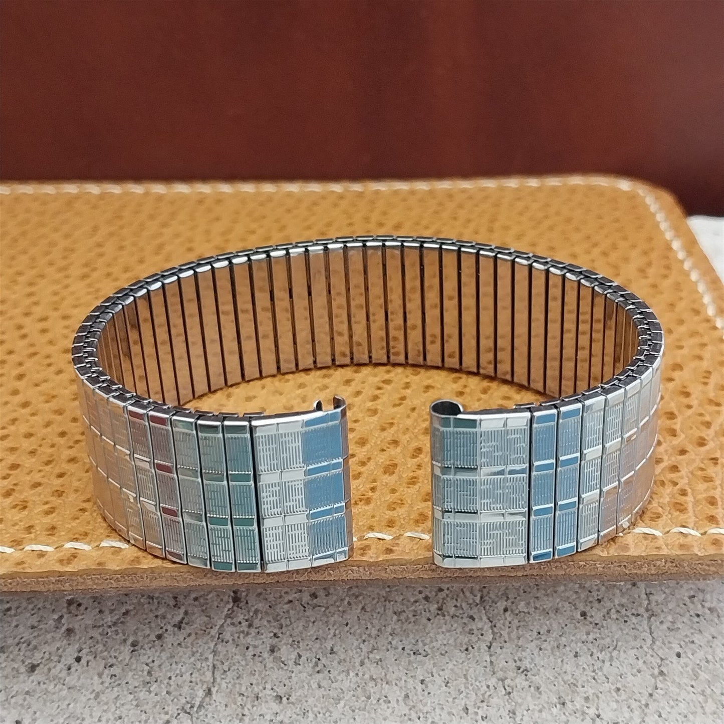 1970s Thinline 17mm Stainless Steel Classic Unused nos Vintage Watch Band