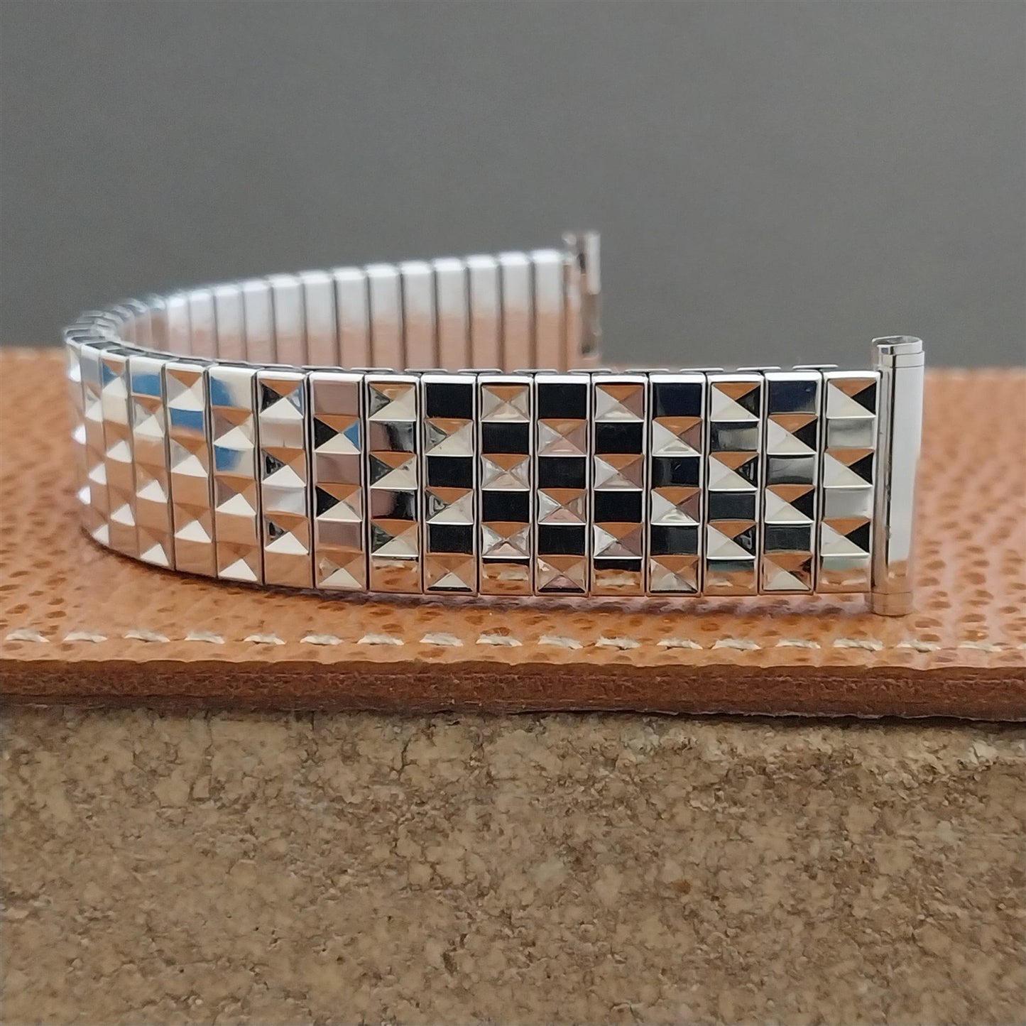 19mm 18mm 10k White Gold-Filled Speidel Patent Pending nos Vintage Watch Band