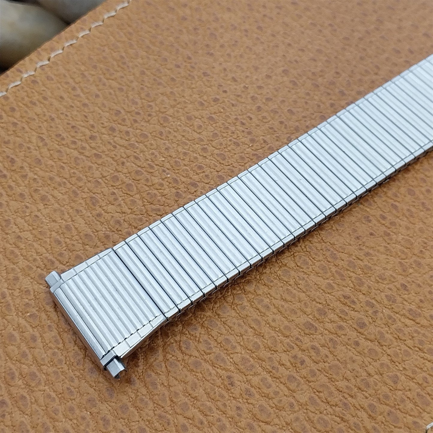 Speidel USA Wide Stainless Steel Slim Expansion 22mm 19mm nos Vintage Watch Band