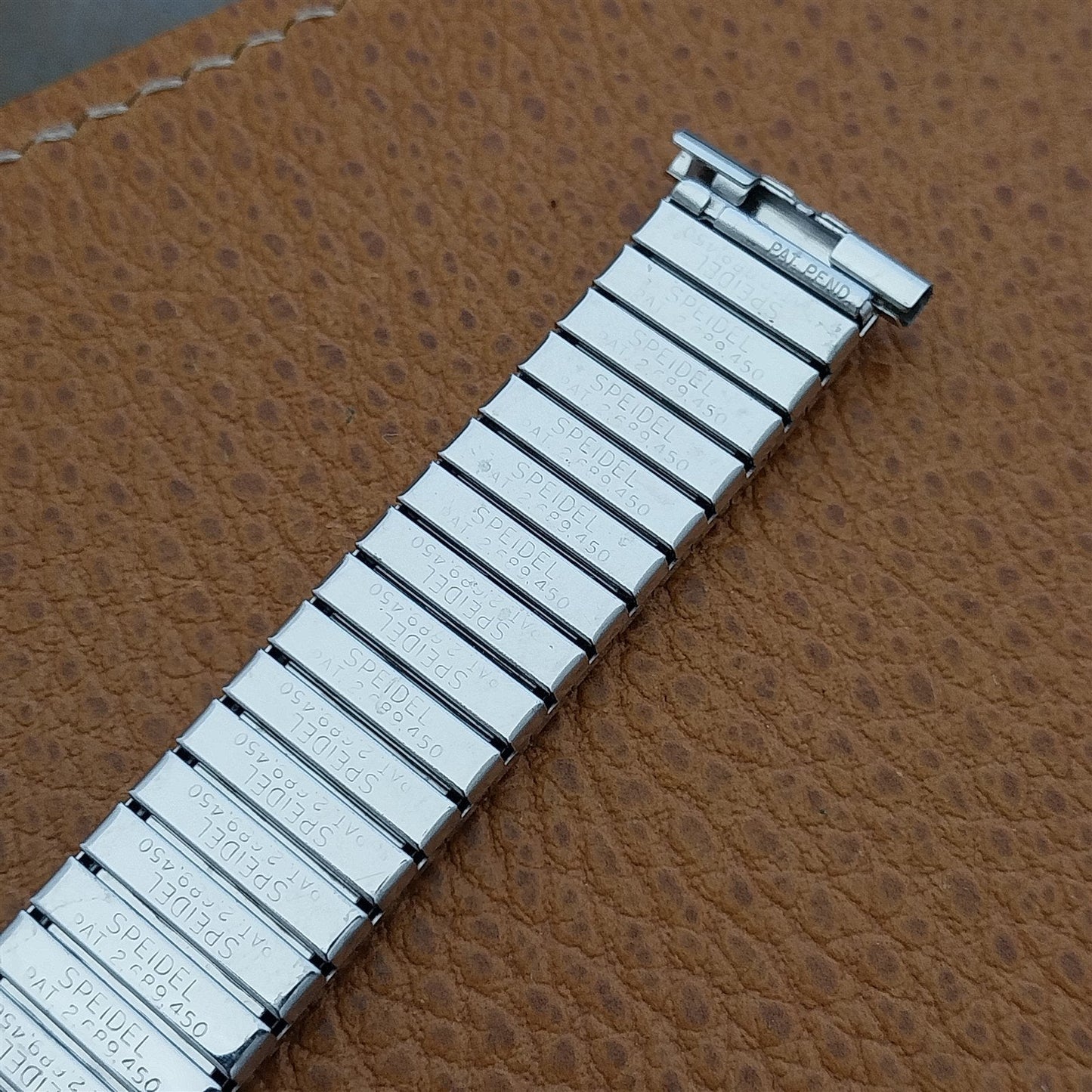 long 10k White Gold-Filled Patent Pend Speidel Twistoflex nos Vintage Watch Band