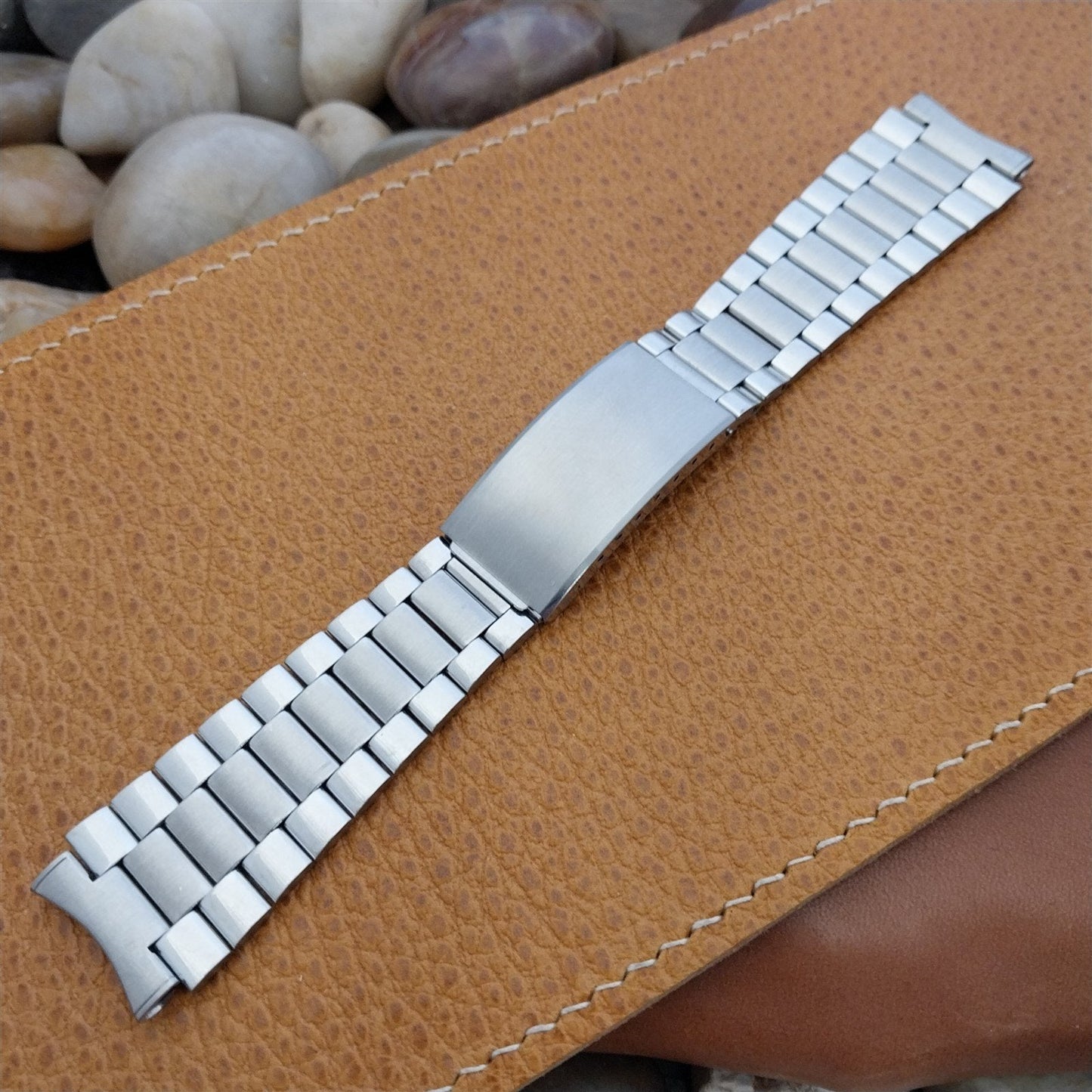 19mm Stainless Steel Kreisler Stelux Flared Classic nos 1970s Vintage Watch Band