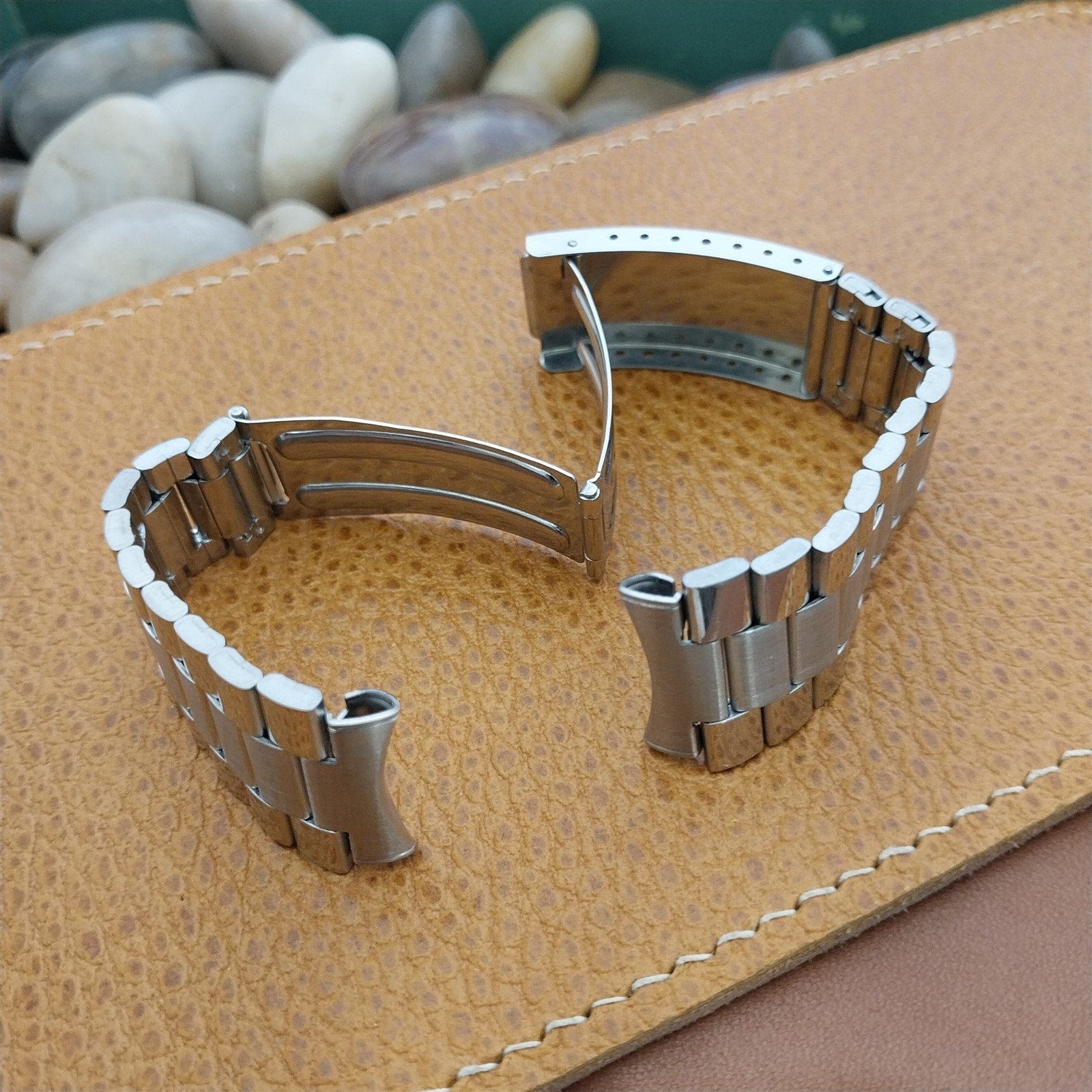 19mm Stainless Steel Kreisler Stelux Flared Classic nos 1970s Vintage Watch Band