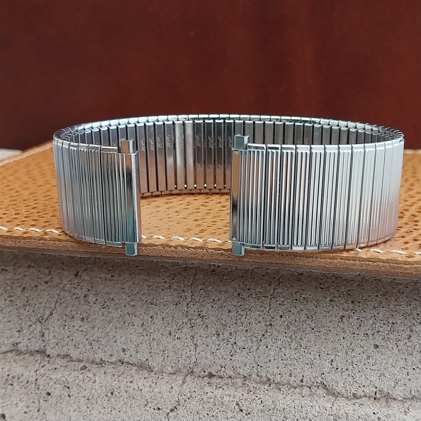 Long Speidel USA Wide Stainless Steel Expansion nos Vintage Watch Band 22mm 20mm