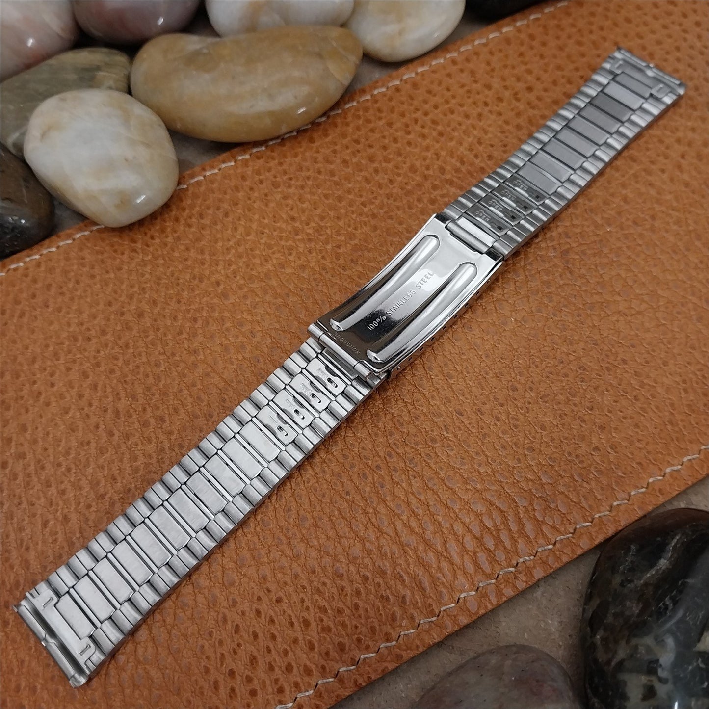 Vintage 18mm Stainless Steel Straight-End Classic 1970s nos Unused Watch Band