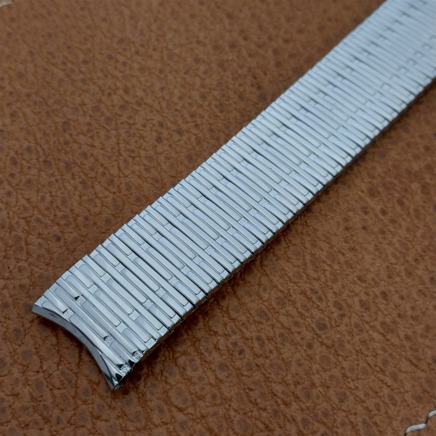 10K White Gold-Filled Speidel Thinline curved 17.2mm Vintage Watch Band