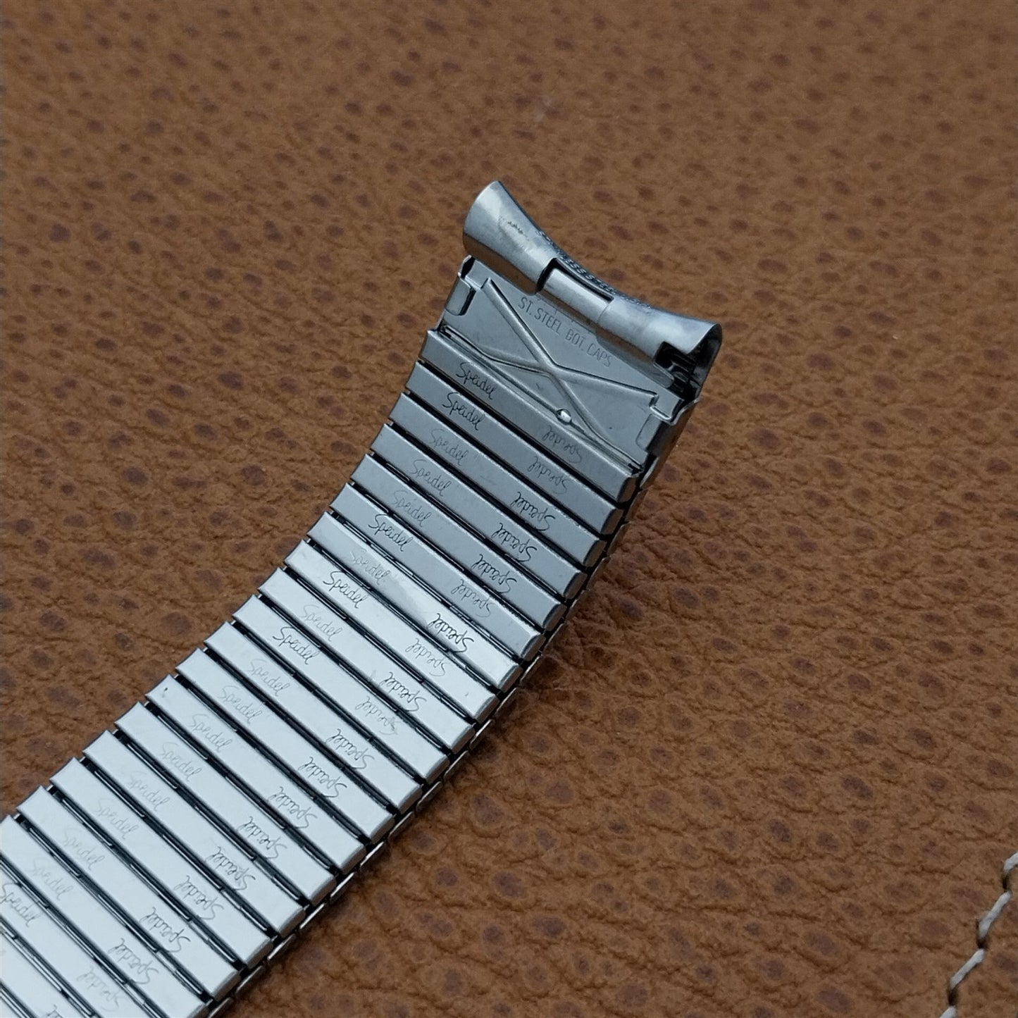 17.2mm Short Stainless Steel Speidel Thinline nos 70s Vintage Watch Band