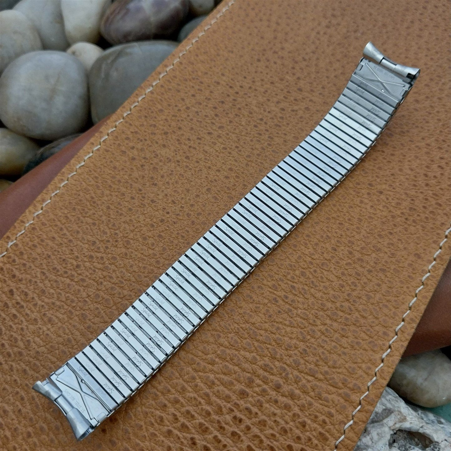 17.2mm Short Stainless Steel Speidel Thinline nos 70s Vintage Watch Band