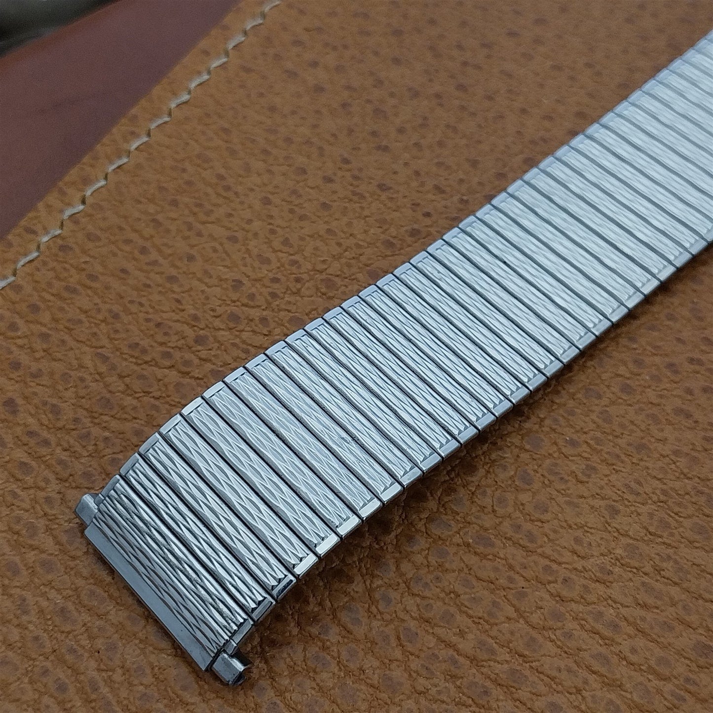 22mm 7/8" Wide Speidel USA Stainless Steel Thinline 1970s Vintage Watch Band