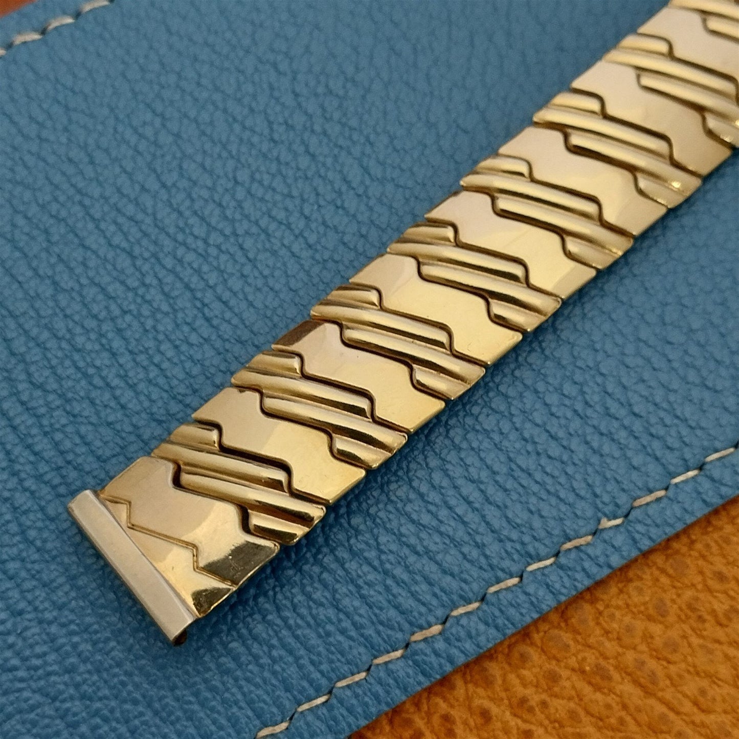 1940s 12k Gold-Filled Tex-Twist 5/8" Classic Stretch Unused Vintage Watch Band
