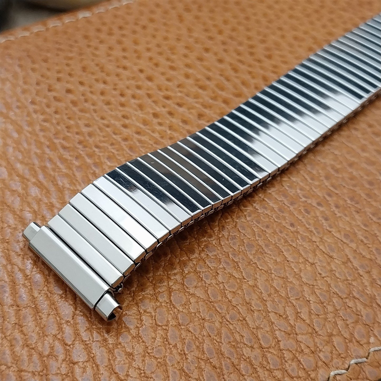 JB Champion Slim 22mm Stainless Steel Expansion Unused 1970s Vintage Watch Band