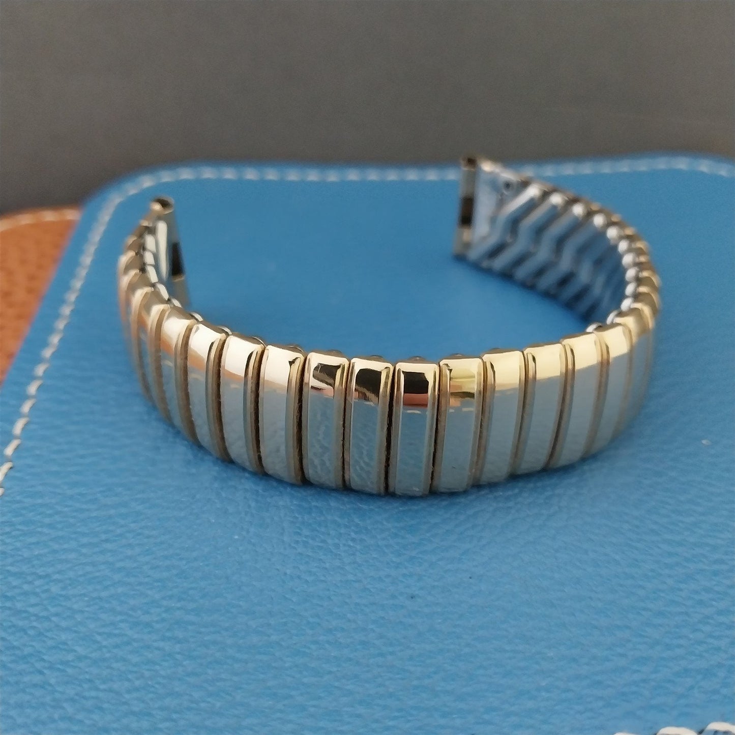 5/8" Airflex 10k Gold-Filled nos Scissor Expansion 1950s Vintage Watch Band