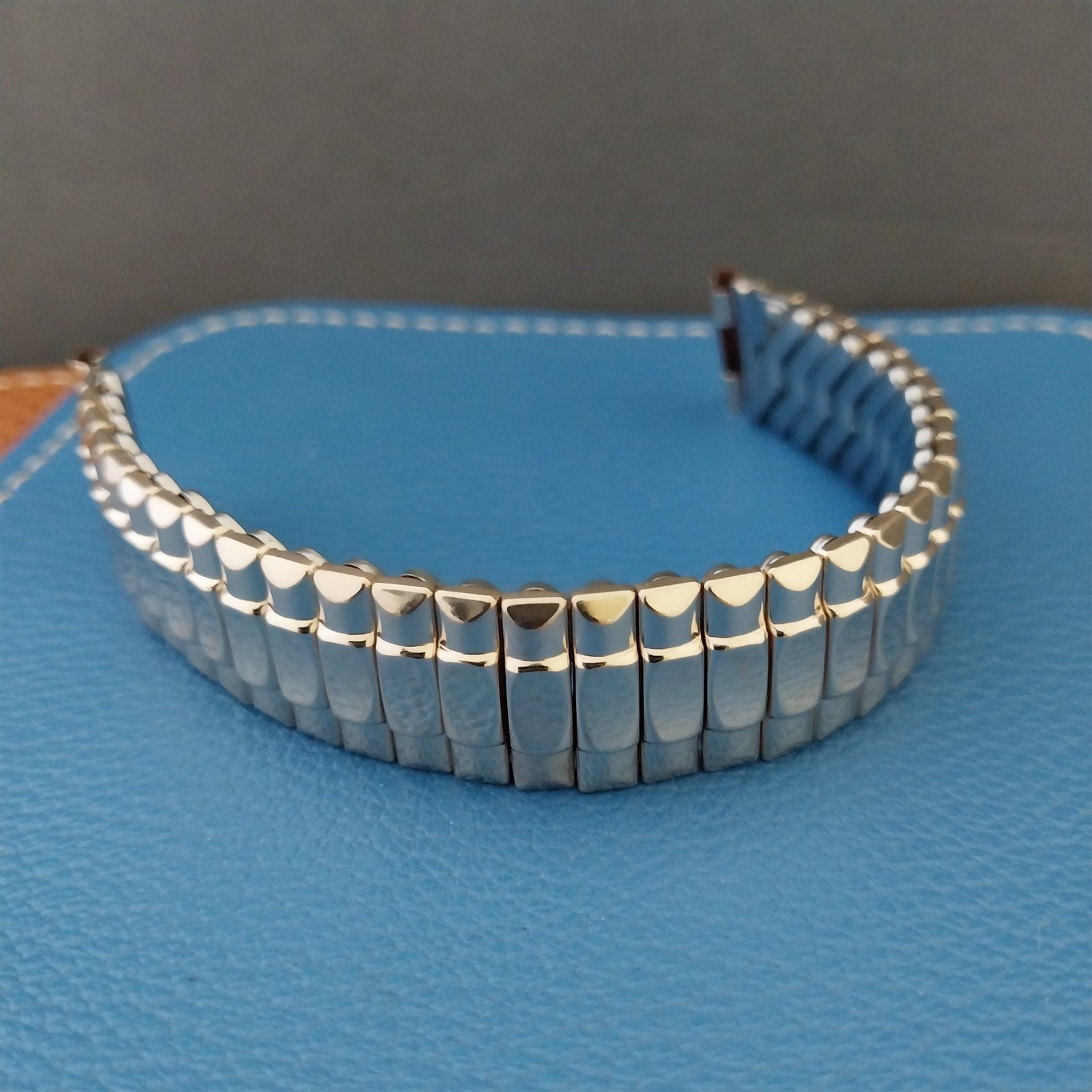 Foster USA 10k Gold-Filled 5/8" 16mm 1950s Scissor-Expansion Vintage Watch Band