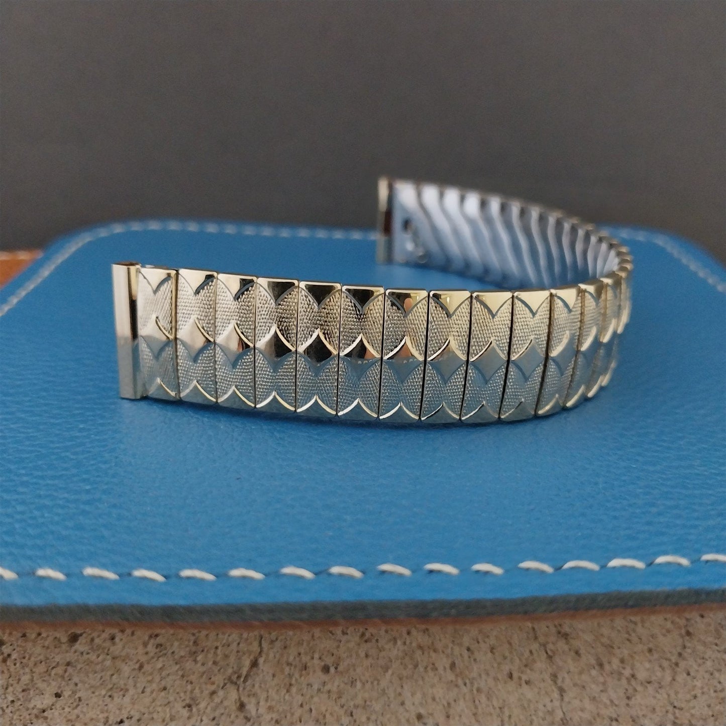 Vintage Foster 10k Gold-Filled 5/8" Classic 1950s Scissor-Expansion Watch Band