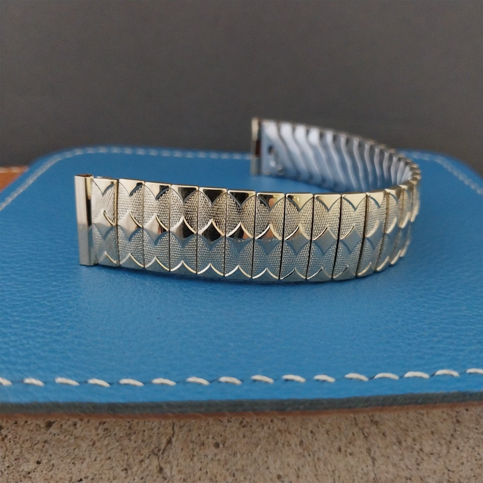 Vintage Foster 10k Gold-Filled 5/8" Classic 1950s Scissor-Expansion Watch Band