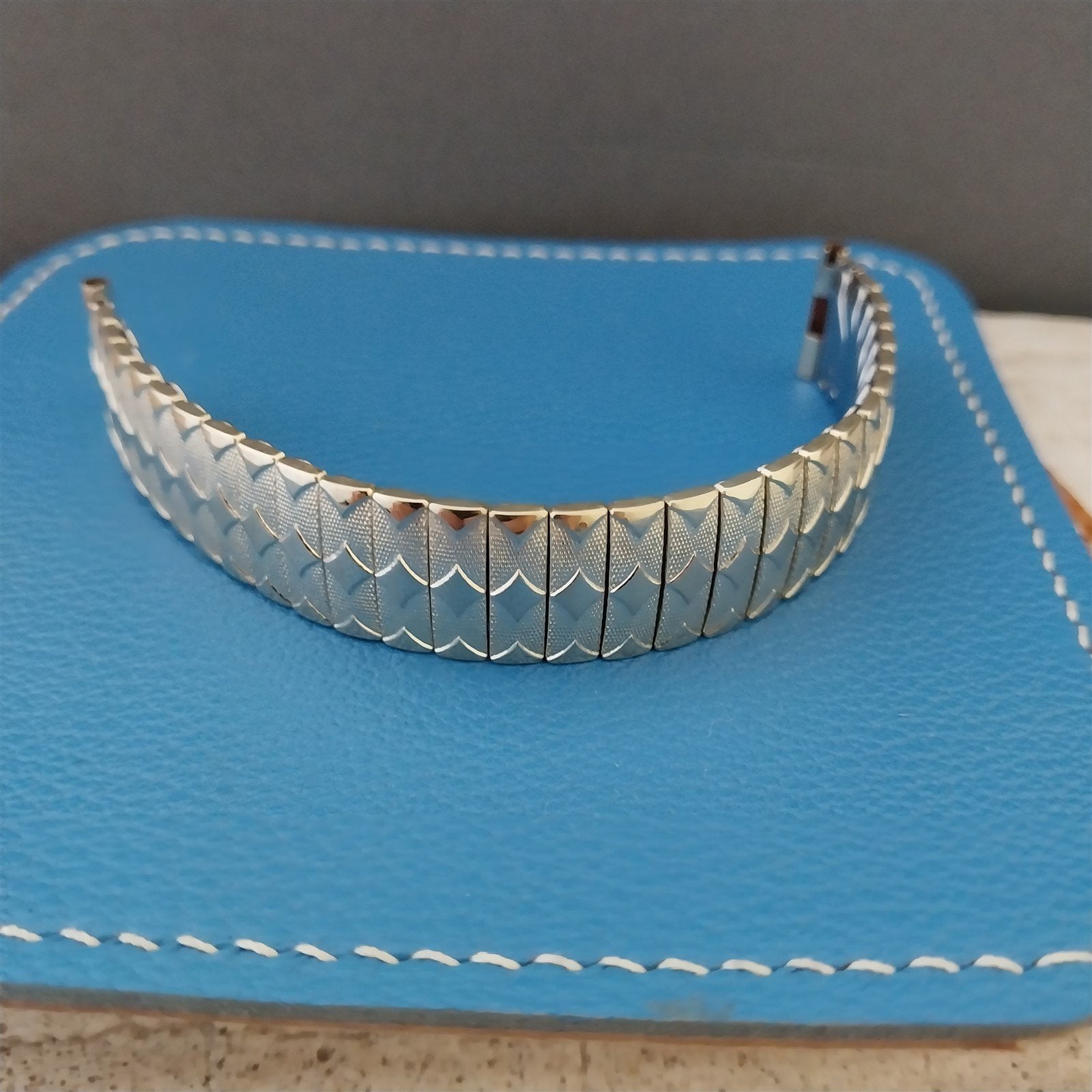 Vintage Foster 10k Gold-Filled 5/8" Classic 1950s Scissor-Expansion Watch Band