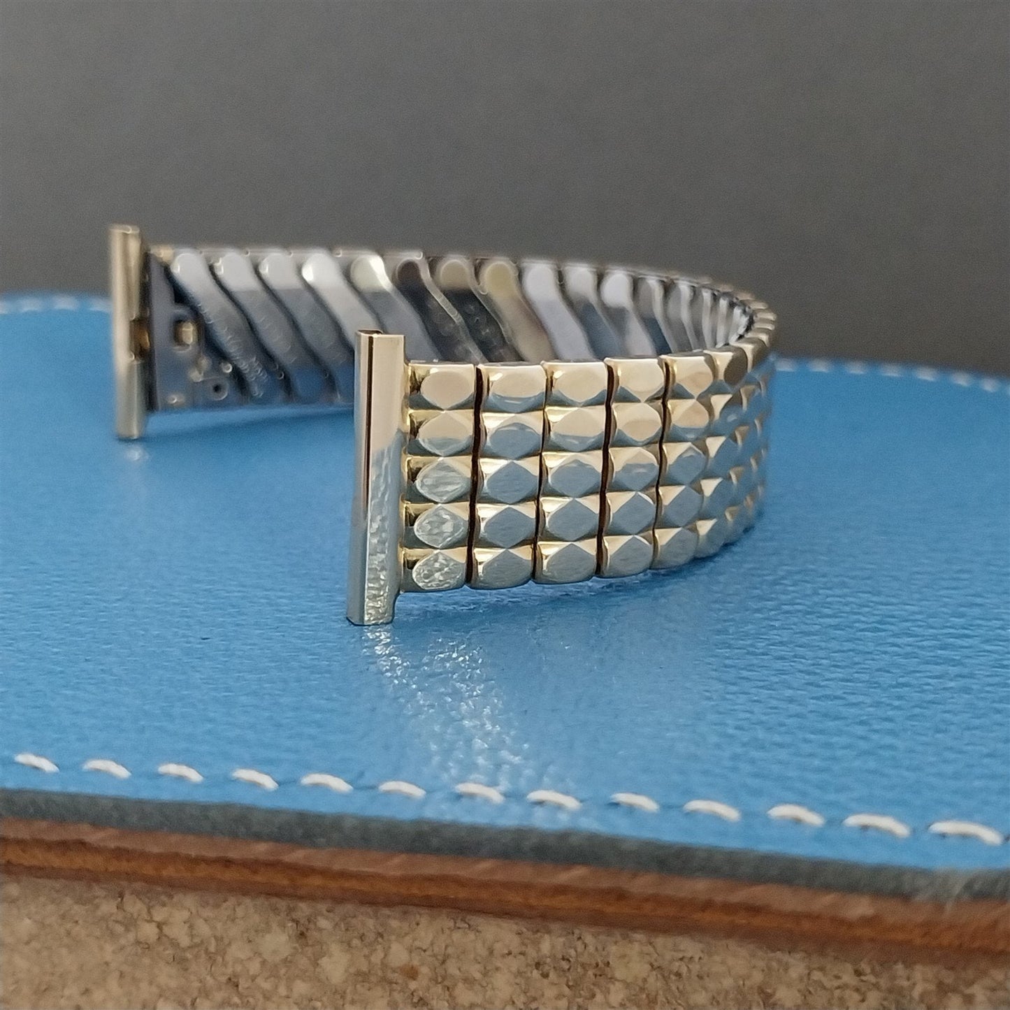 Foster USA 10k Gold-Filled Short 1950s Scissor-Expansion Vintage Watch Band