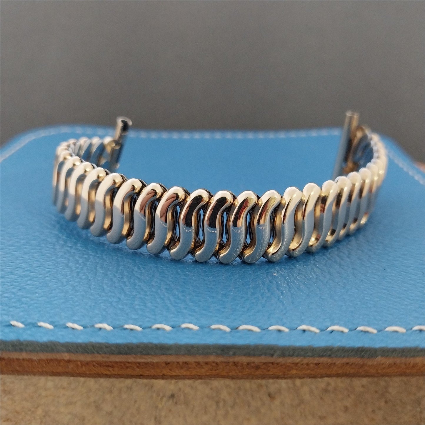 Vintage 1940s 12k Gold-Filled Overhand Stretch 19mm 18mm 16mm Unused Watch Band