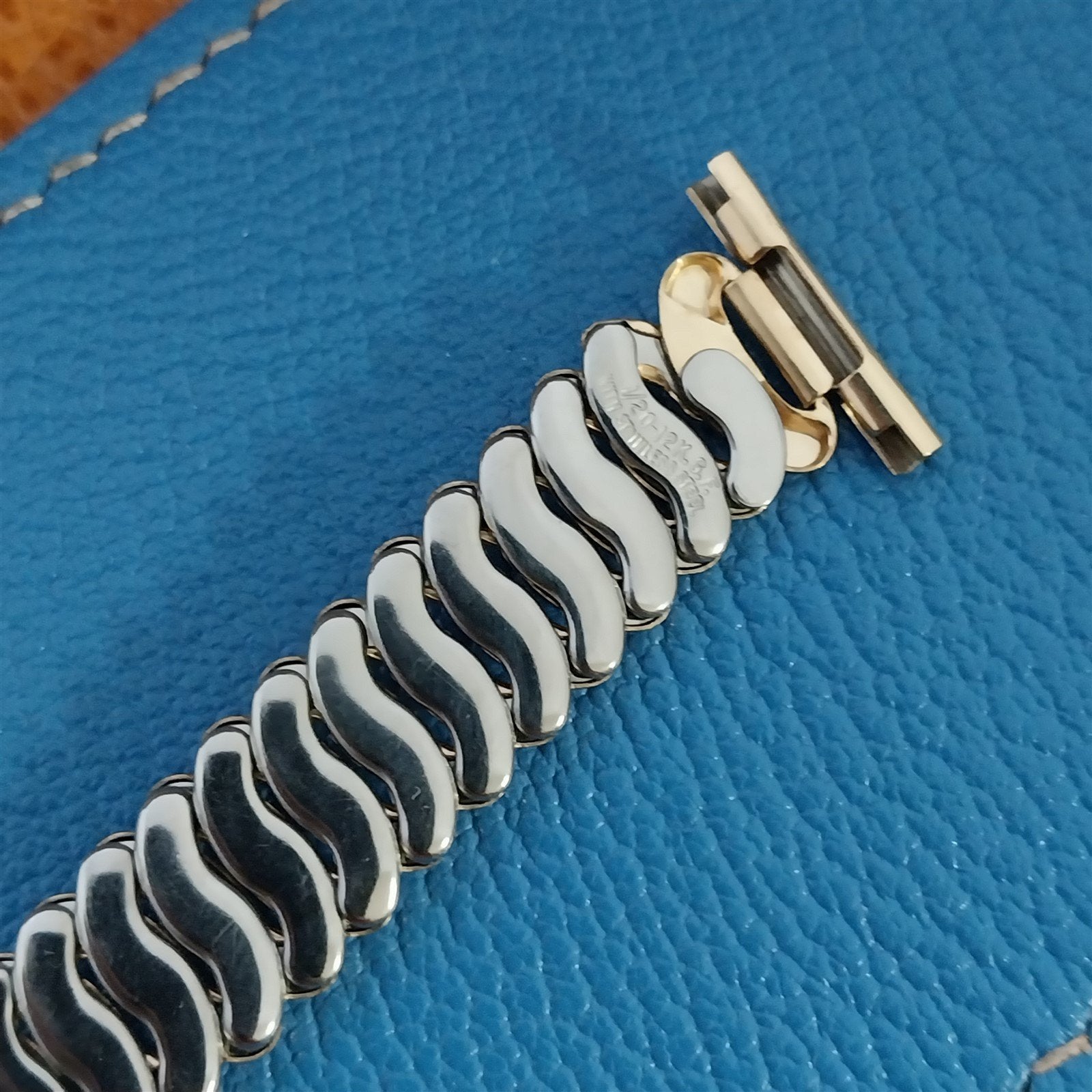 Vintage 1940s 12k Gold-Filled Overhand Stretch 19mm 18mm 16mm Unused Watch Band